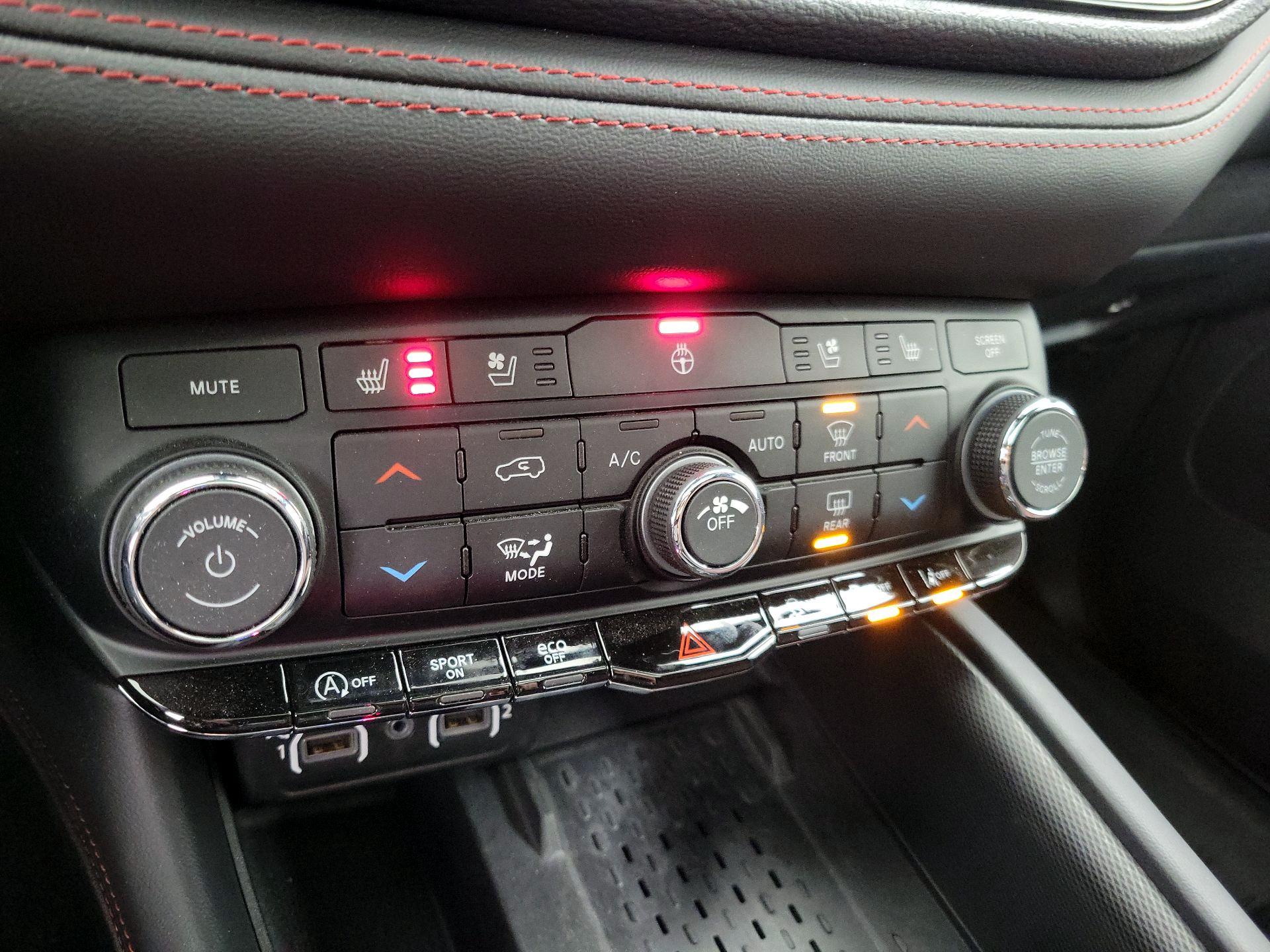 Thumbnail: 2025 Dodge Durango - 17