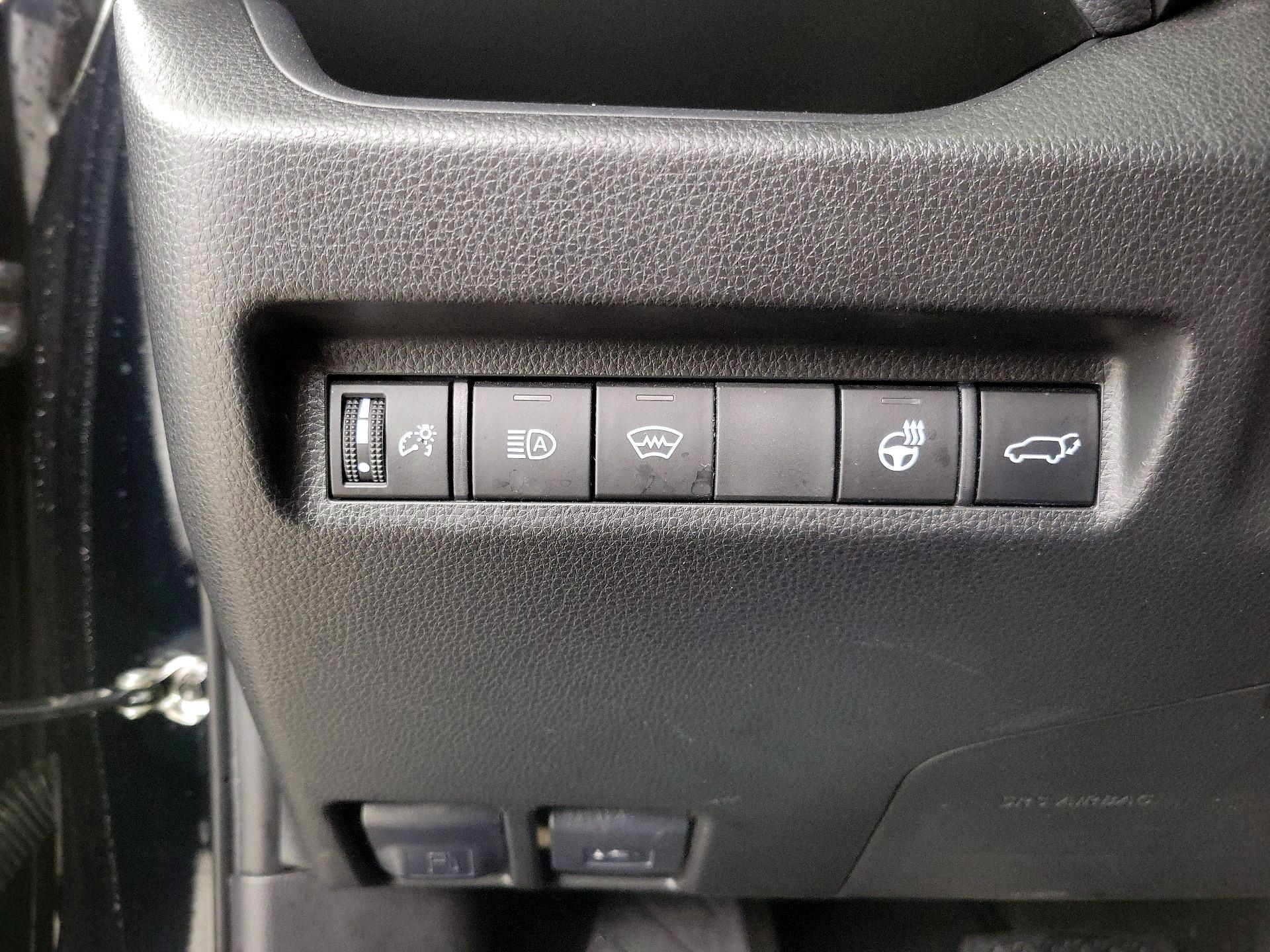 Thumbnail: 2023 Toyota RAV4 - 13