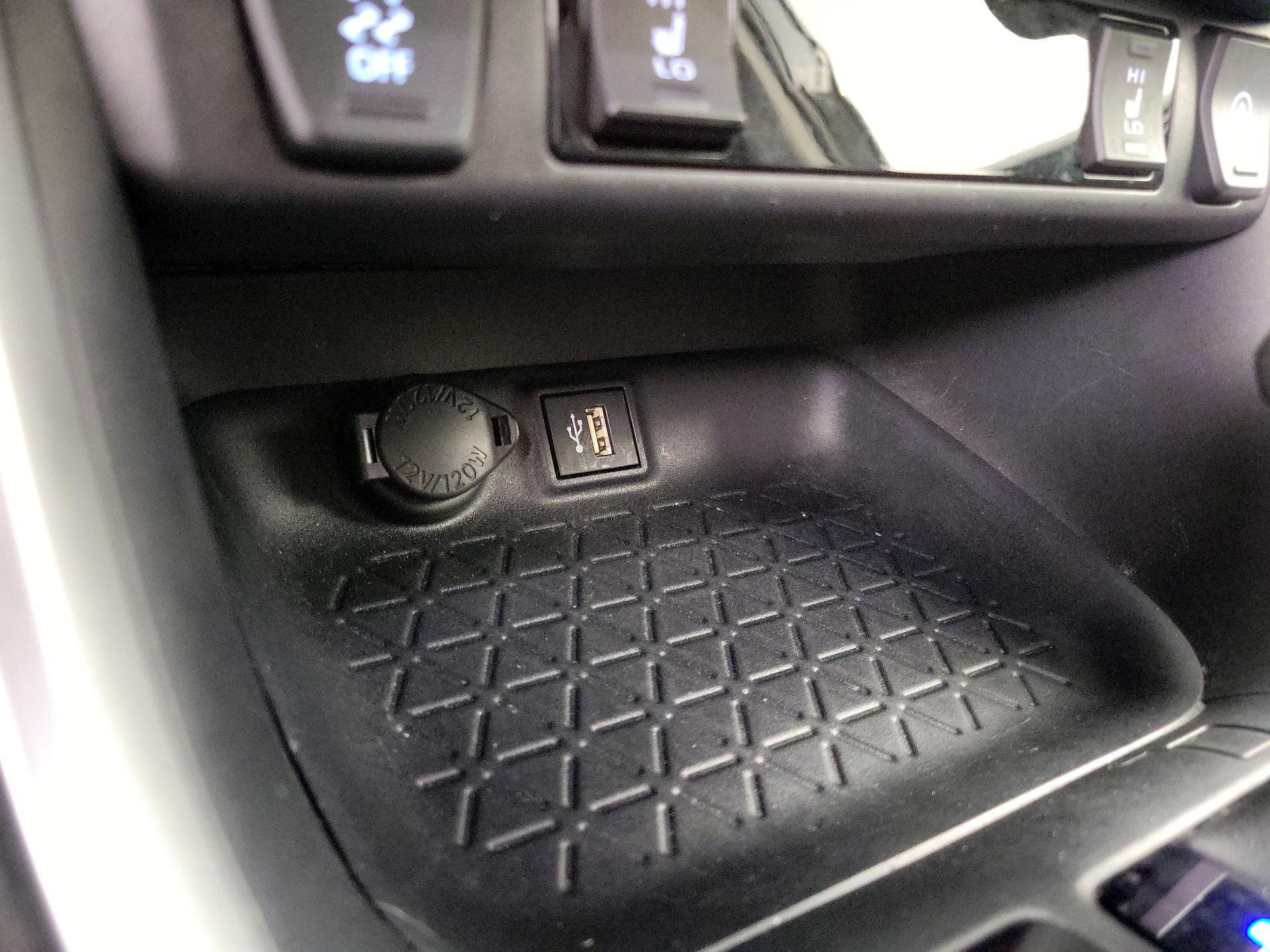 Thumbnail: 2023 Toyota RAV4 - 18