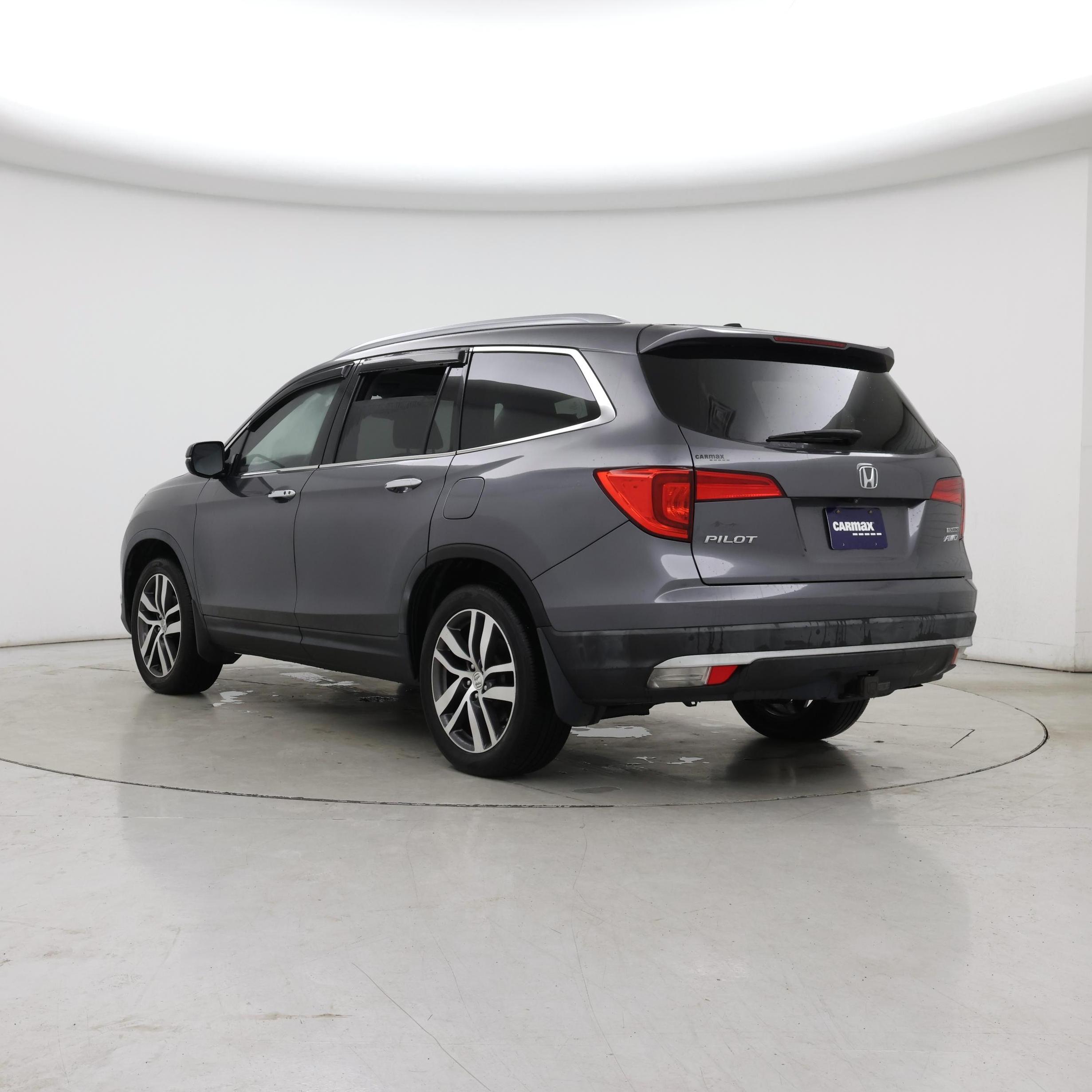 Thumbnail: 2016 Honda Pilot - 2