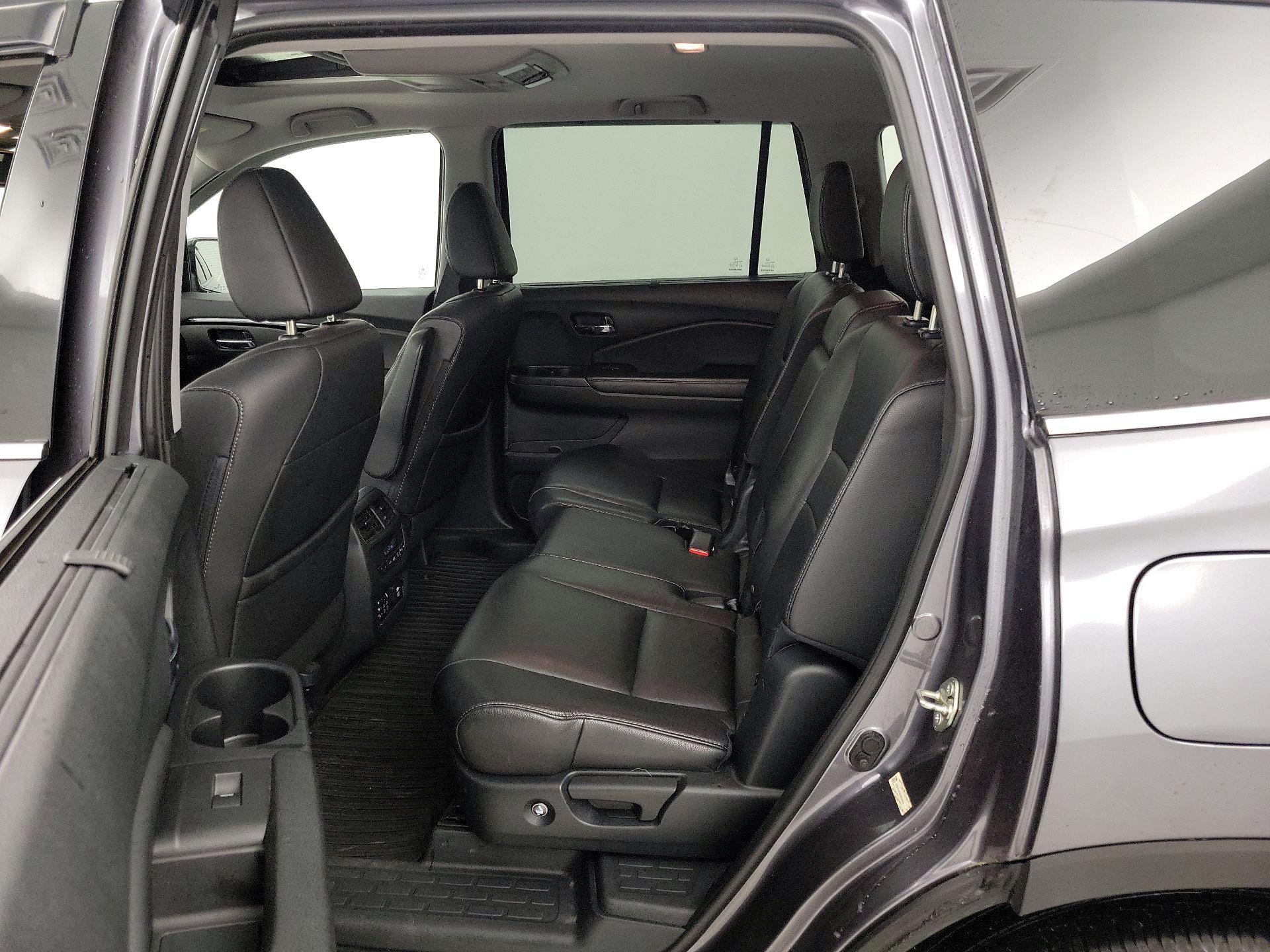 Thumbnail: 2016 Honda Pilot - 20