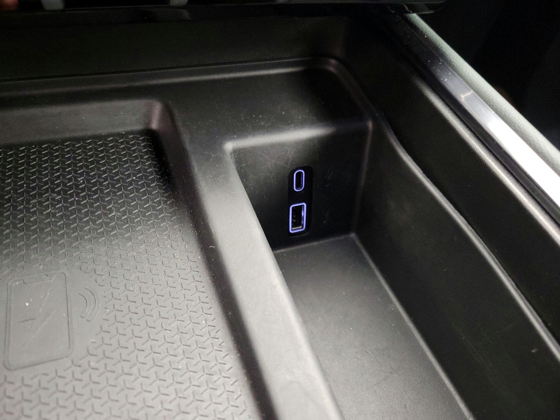 Thumbnail: 2024 GMC Acadia - 18