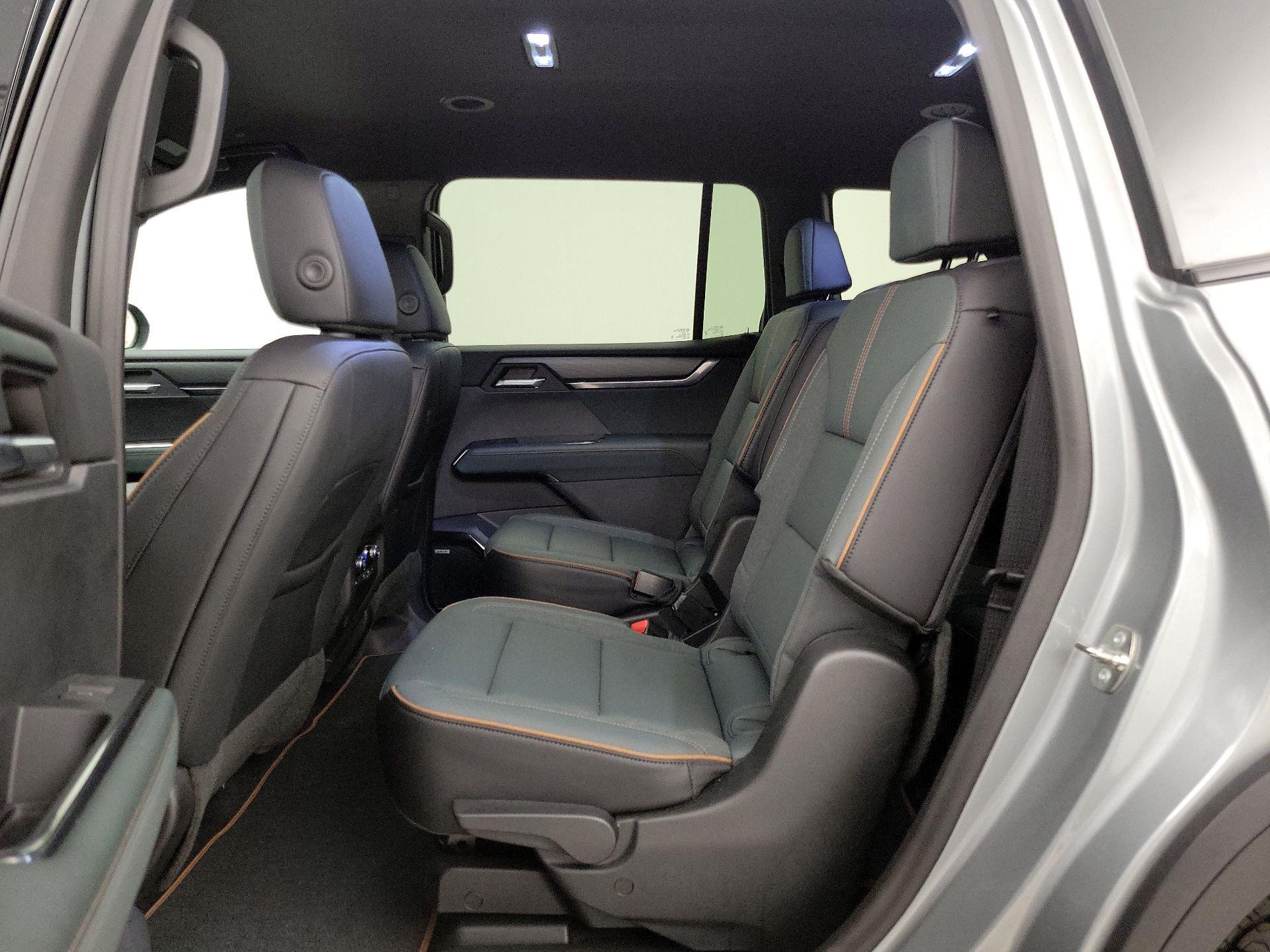 Thumbnail: 2024 GMC Acadia - 19