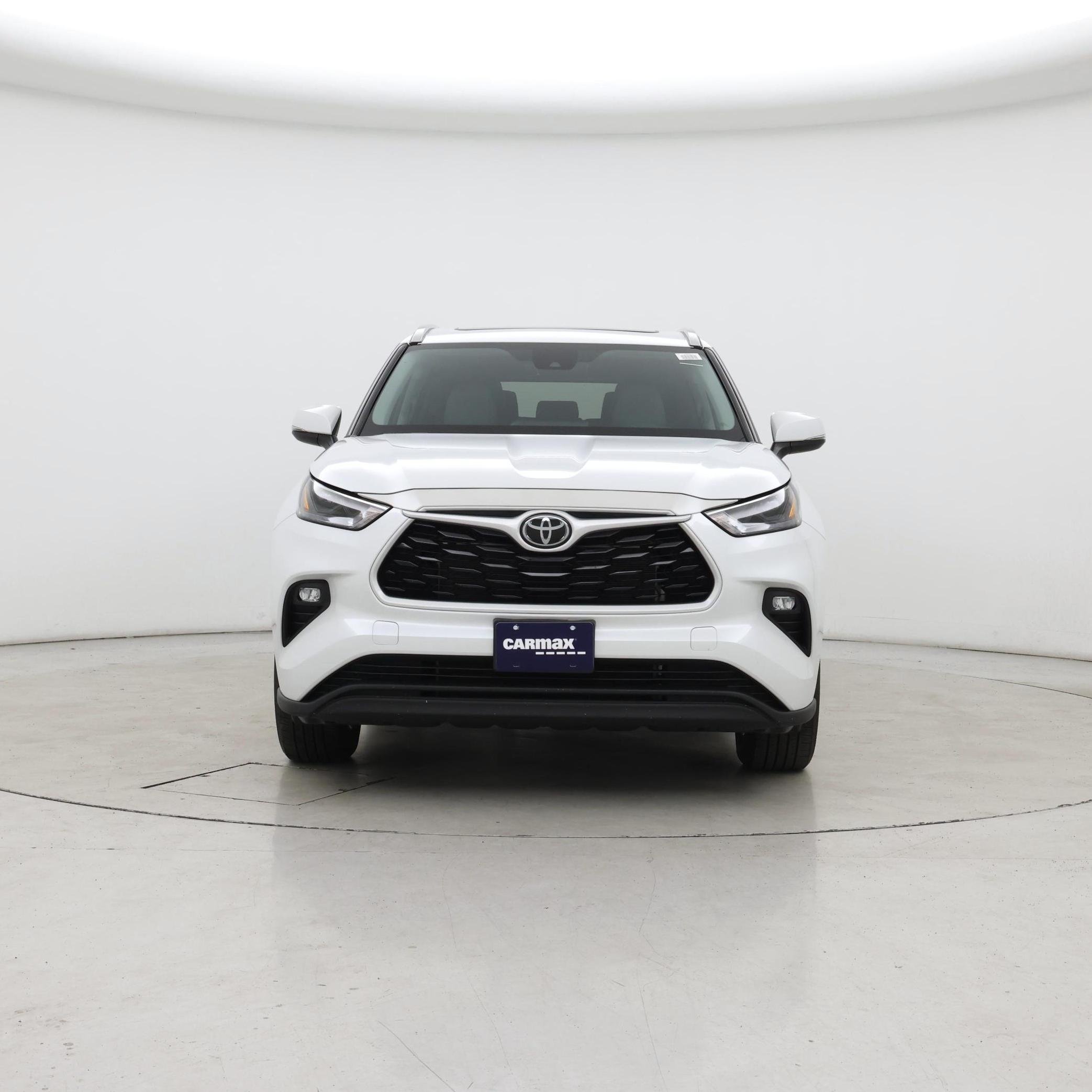 Thumbnail: 2023 Toyota Highlander - 5