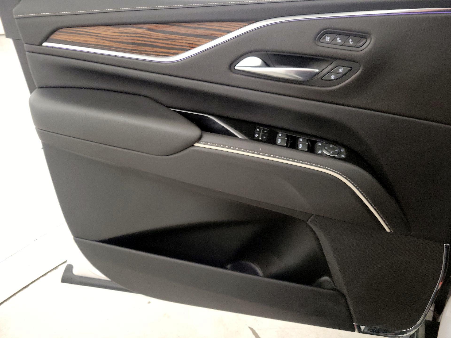 Thumbnail: 2021 Cadillac Escalade - 12