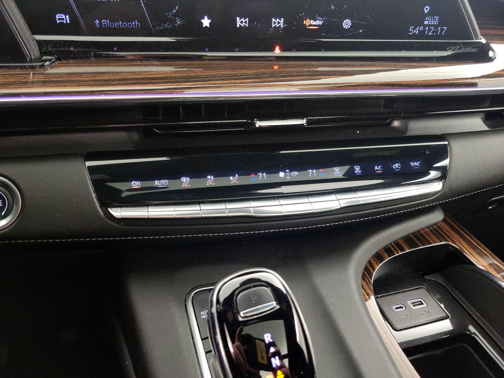 Thumbnail: 2021 Cadillac Escalade - 17