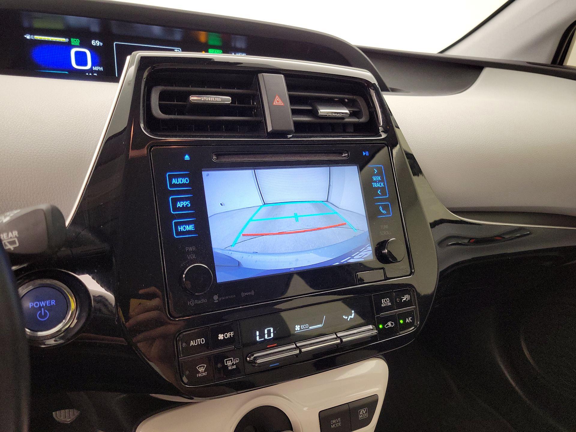 Thumbnail: 2017 Toyota Prius - 14