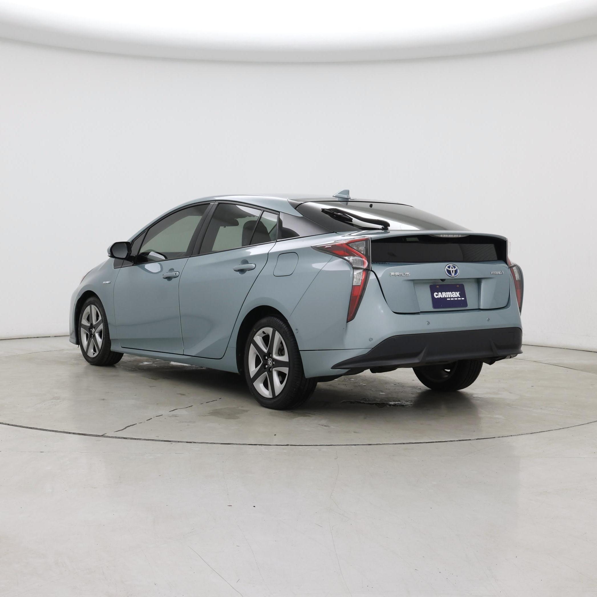 Thumbnail: 2017 Toyota Prius - 2