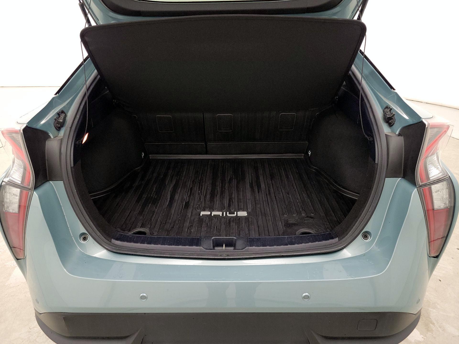 Thumbnail: 2017 Toyota Prius - 19