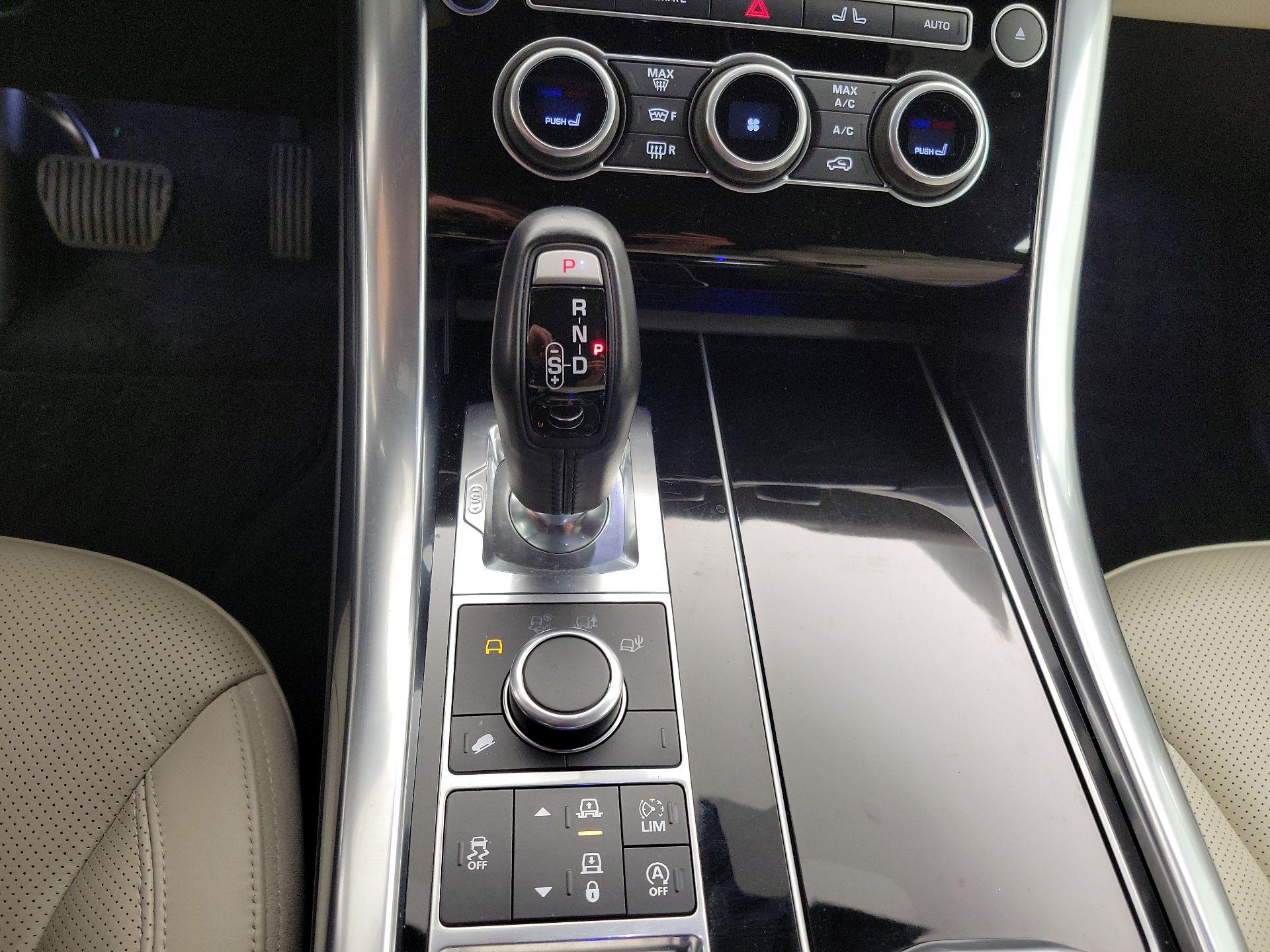 Thumbnail: 2017 Land Rover Range Rover Sport - 18