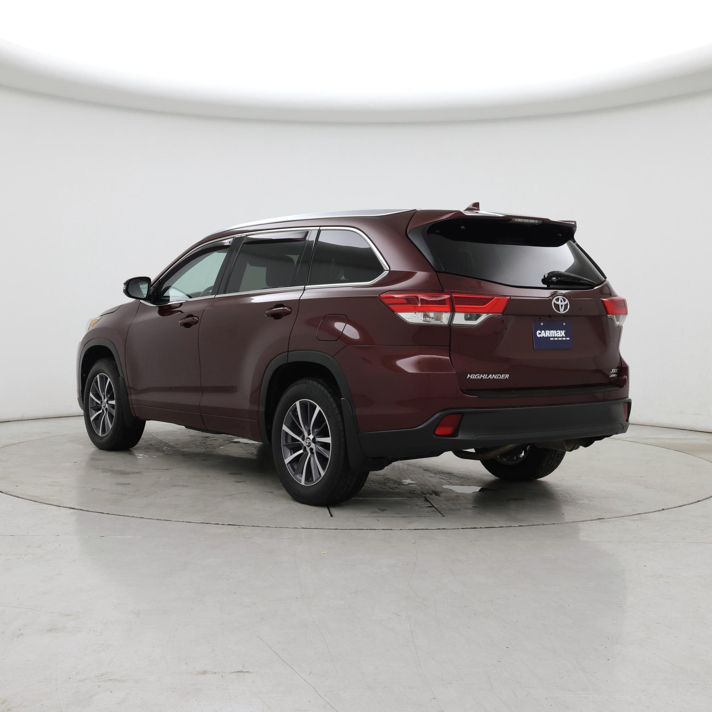 Thumbnail: 2017 Toyota Highlander - 2