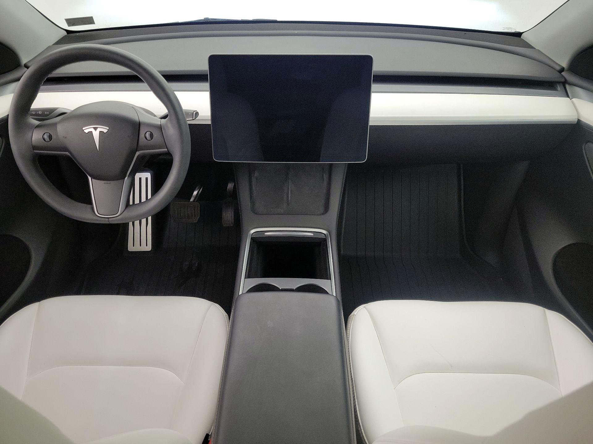 Thumbnail: 2023 Tesla Model Y - 9