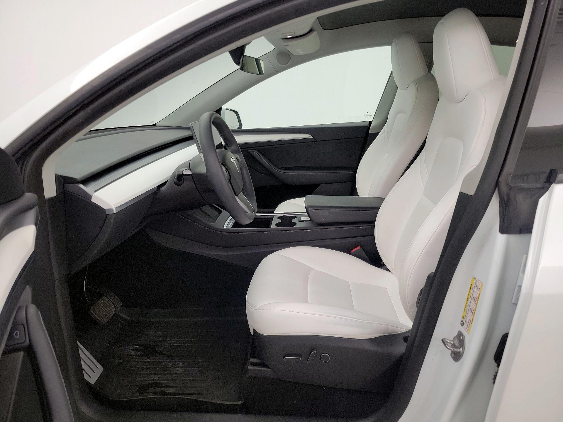 Thumbnail: 2023 Tesla Model Y - 11