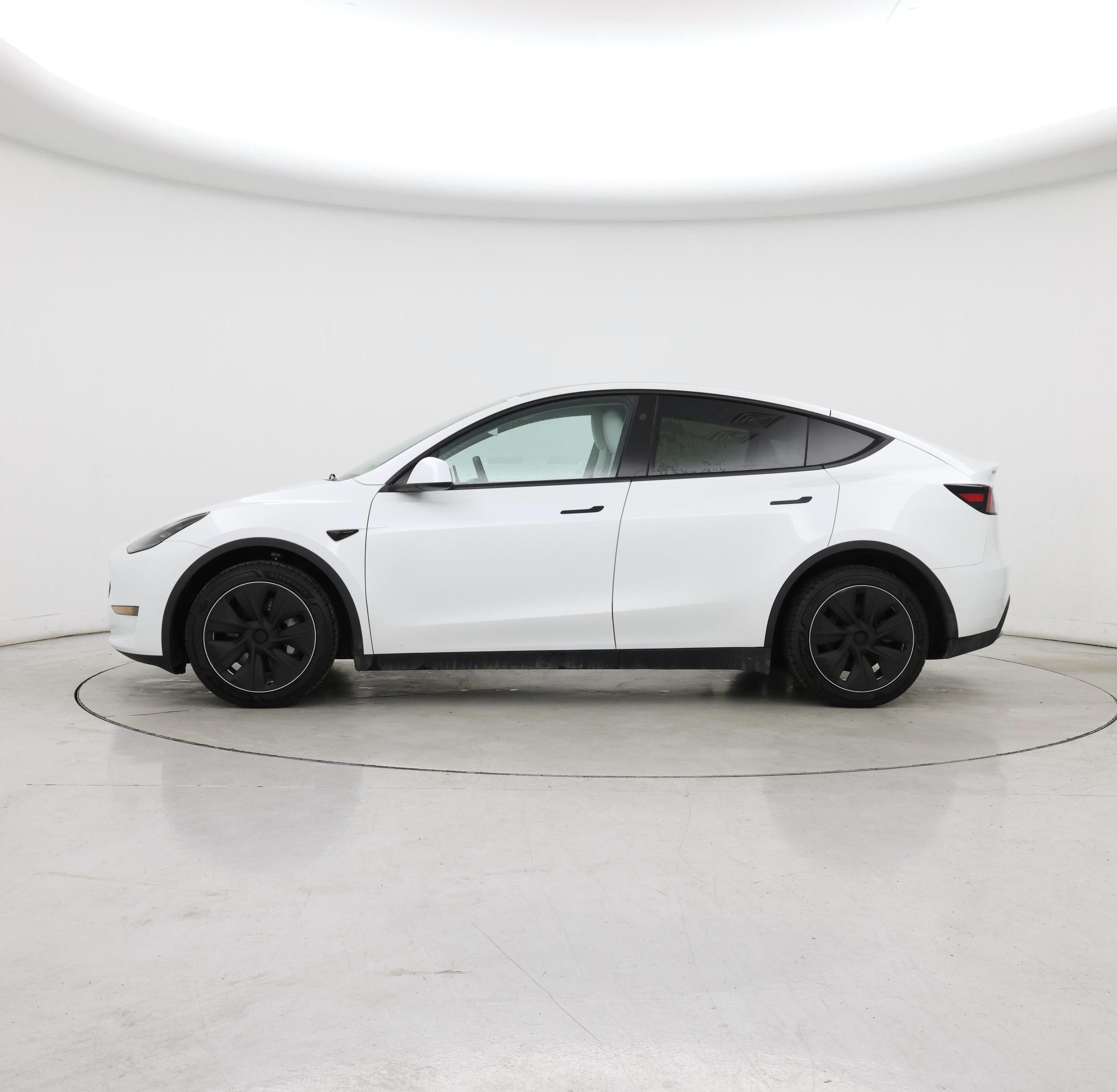 Thumbnail: 2023 Tesla Model Y - 3