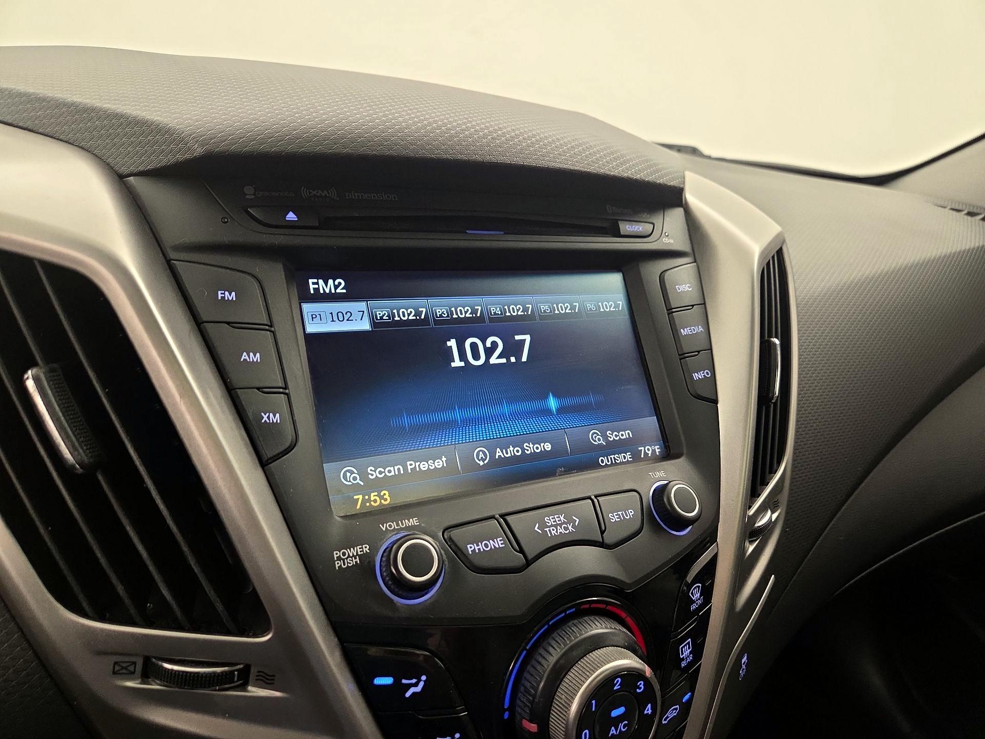 Thumbnail: 2014 Hyundai Veloster - 15