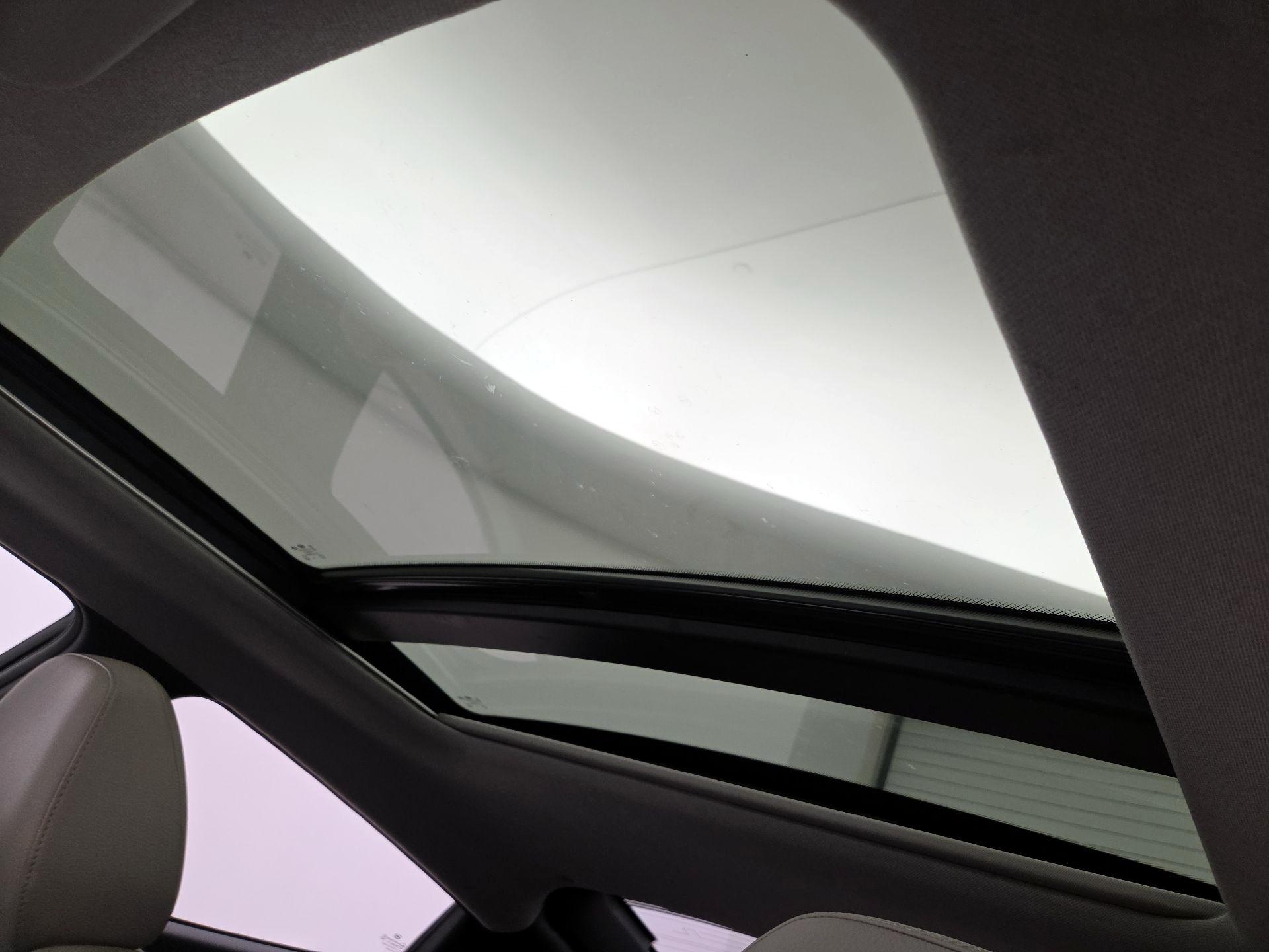 Thumbnail: 2014 Hyundai Veloster - 19