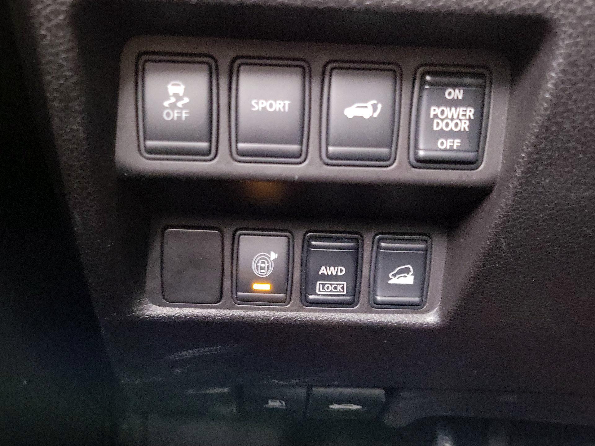 Thumbnail: 2014 Nissan Rogue - 13