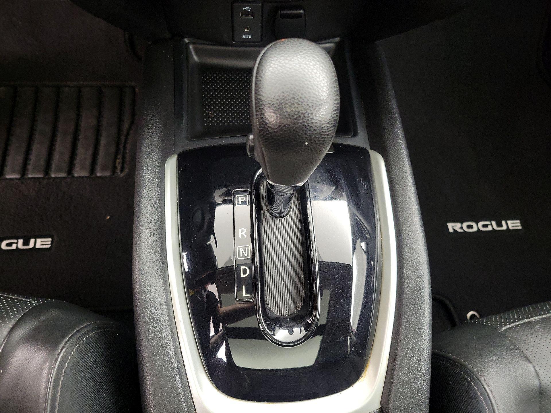 Thumbnail: 2014 Nissan Rogue - 18