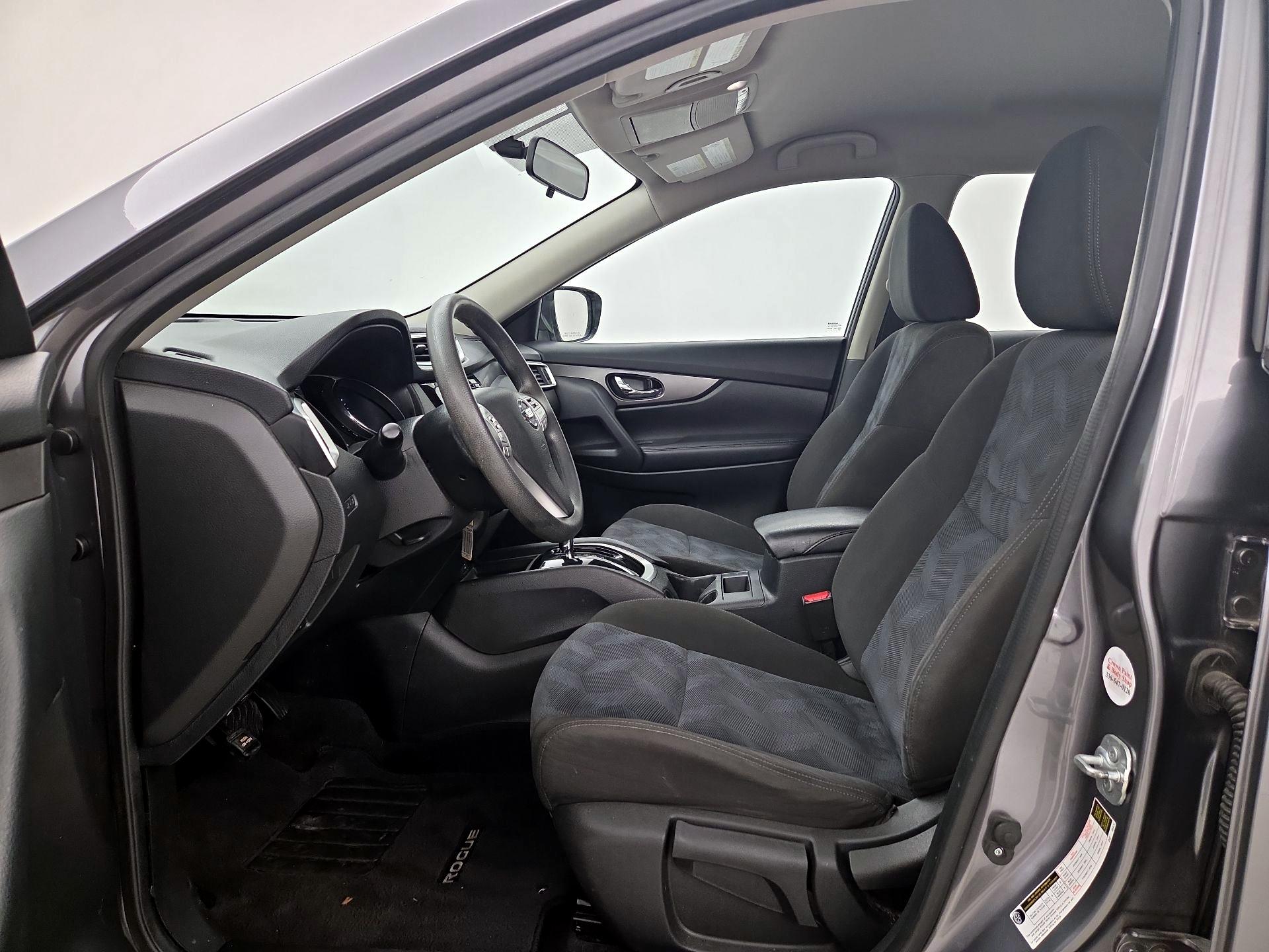 Thumbnail: 2016 Nissan Rogue - 11