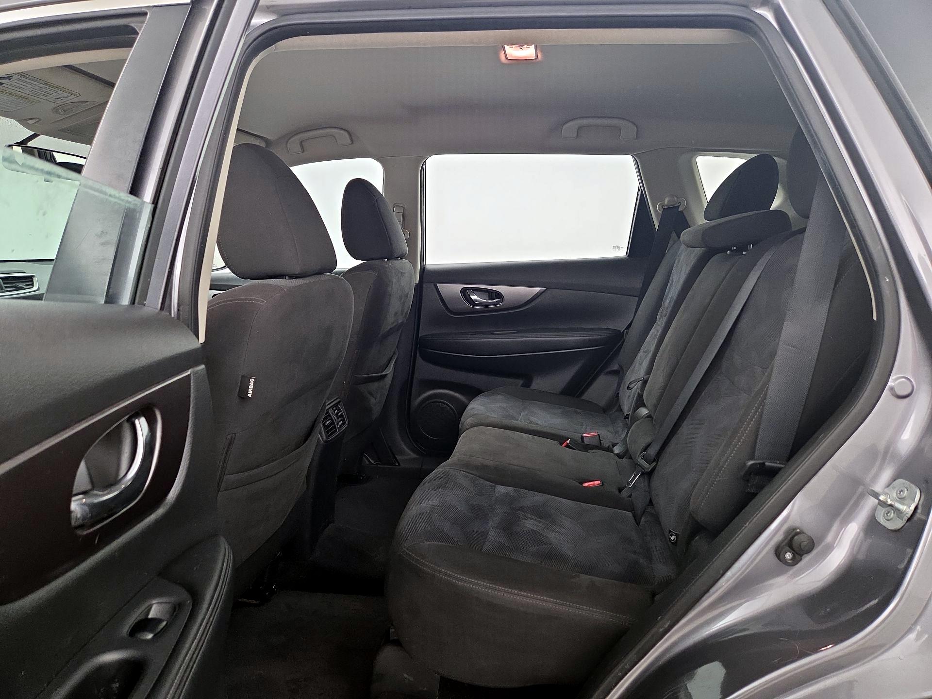 Thumbnail: 2016 Nissan Rogue - 19