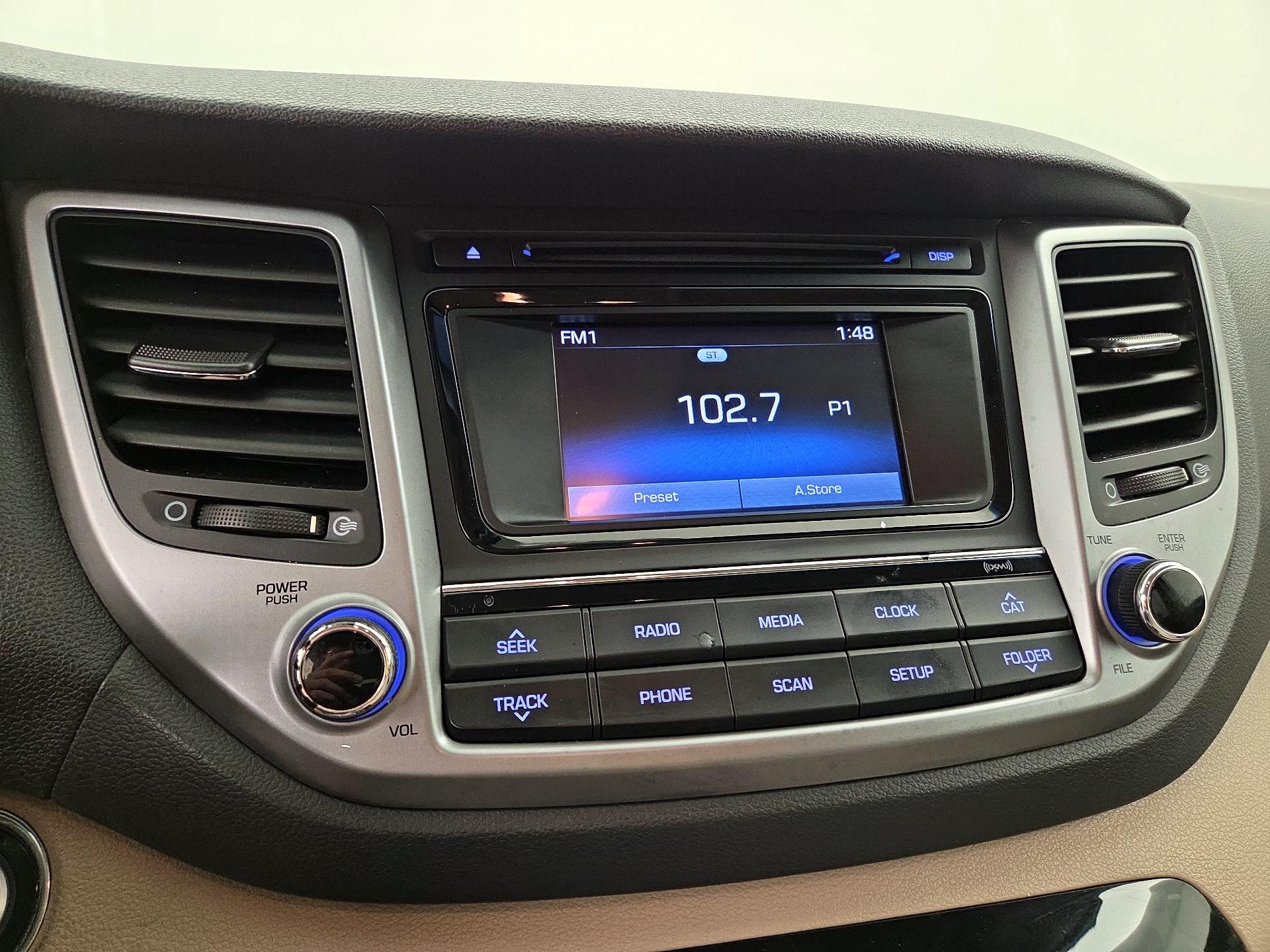 Thumbnail: 2016 Hyundai Tucson - 15