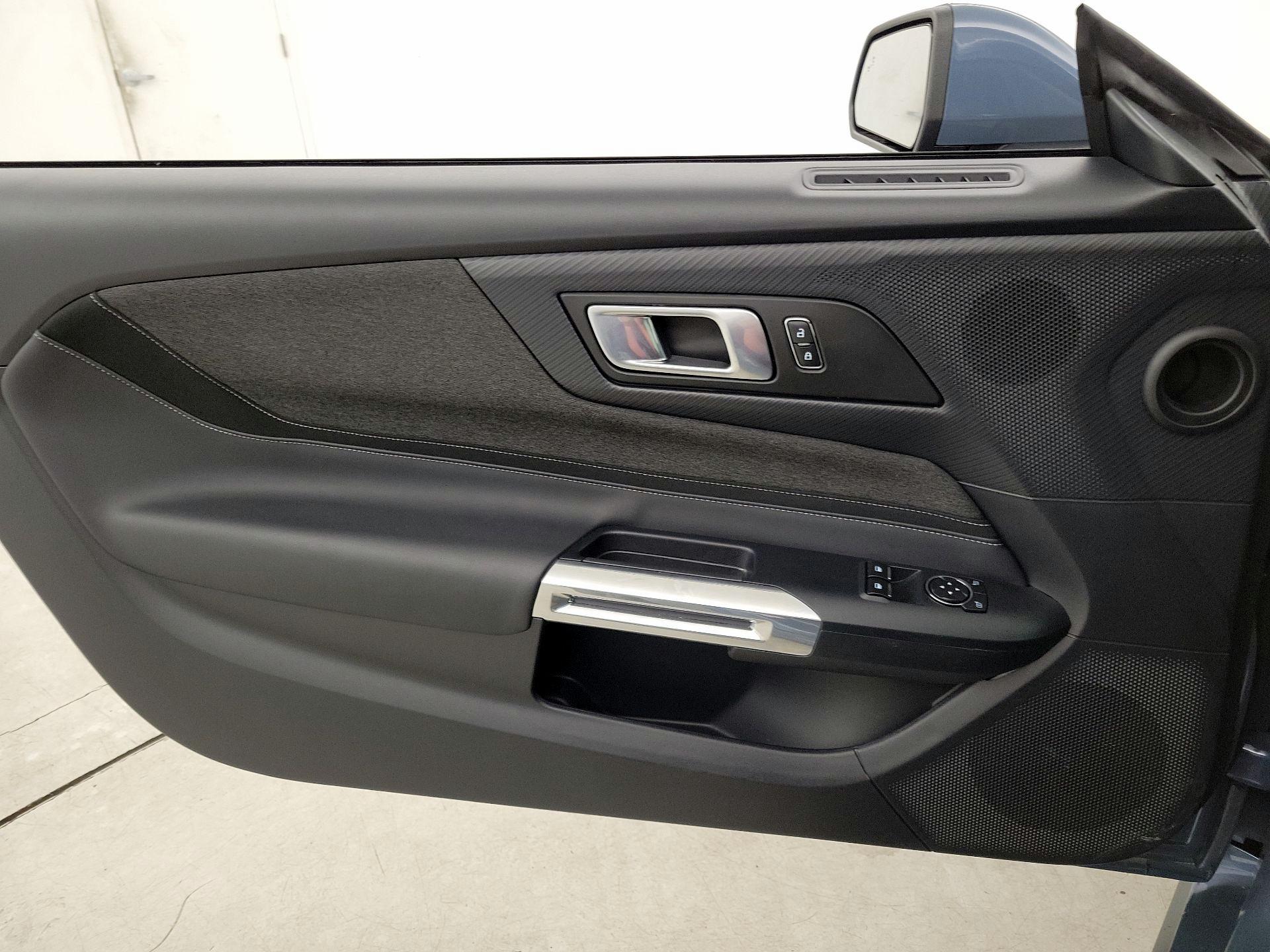 Thumbnail: 2025 Ford Mustang - 12