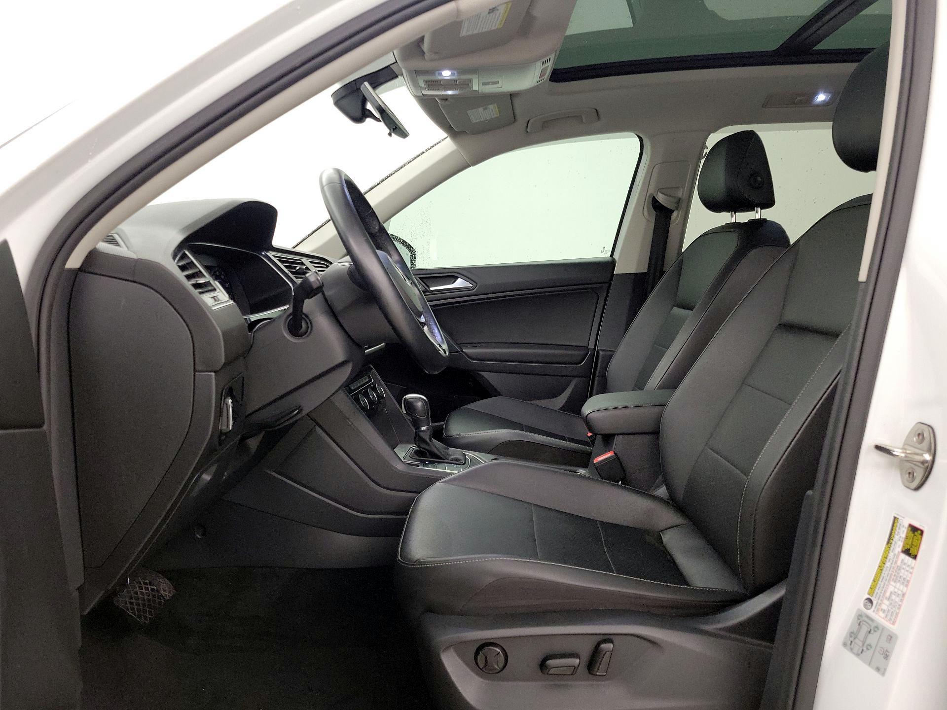 Thumbnail: 2019 Volkswagen Tiguan - 11