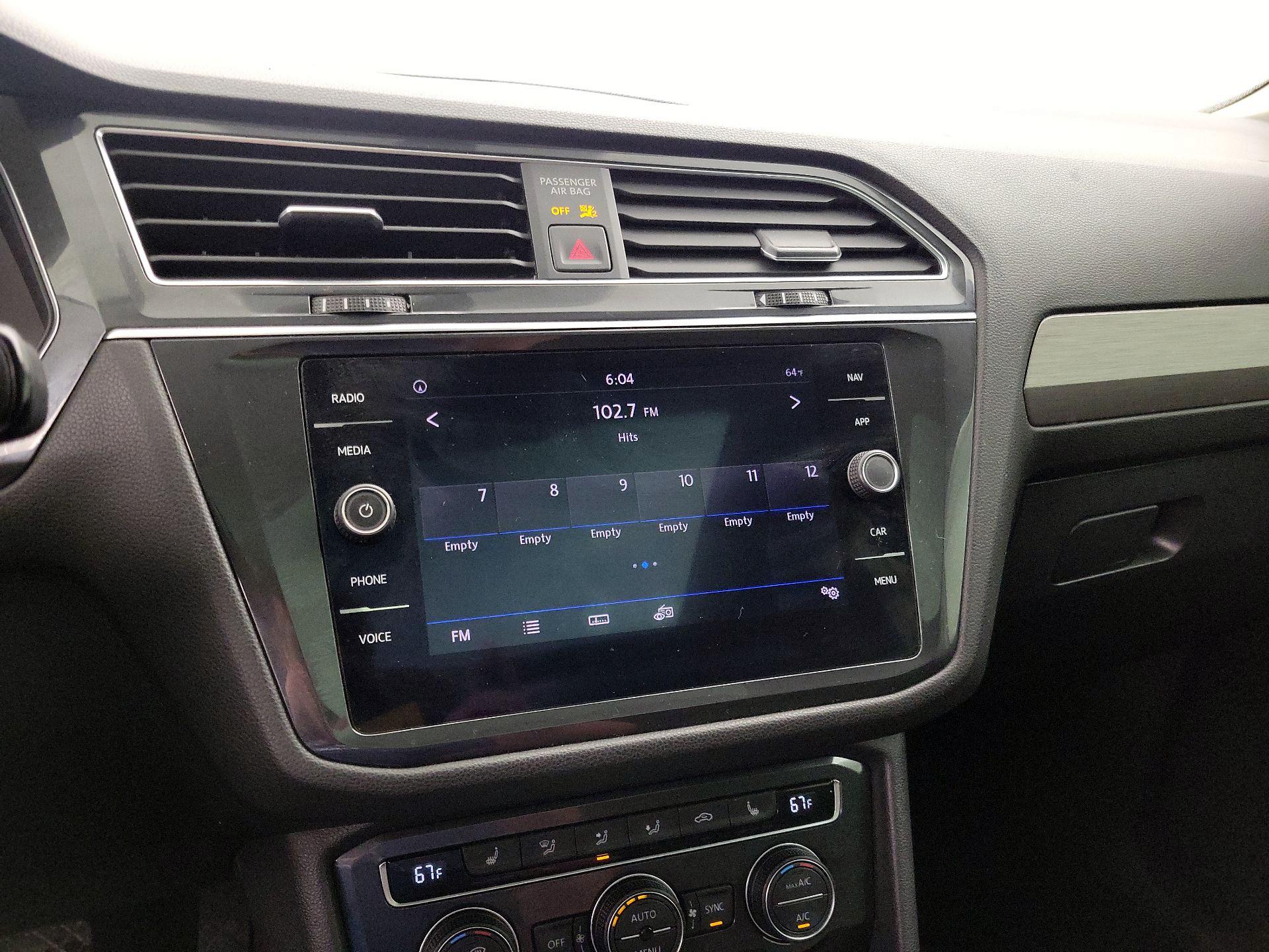 Thumbnail: 2019 Volkswagen Tiguan - 16