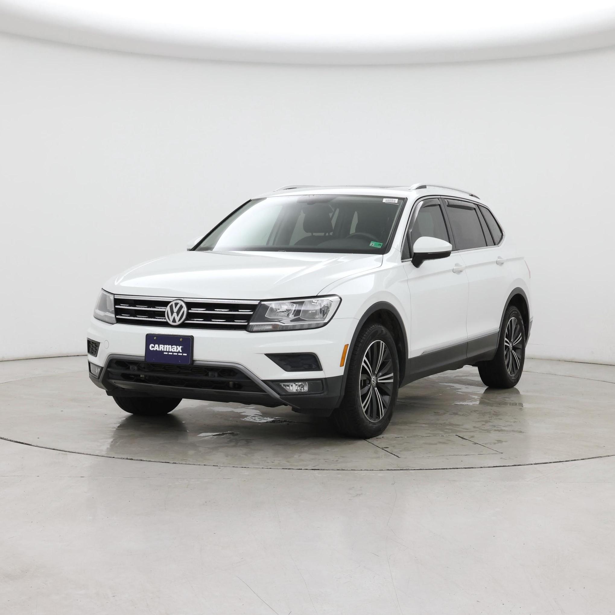 Thumbnail: 2019 Volkswagen Tiguan - 4