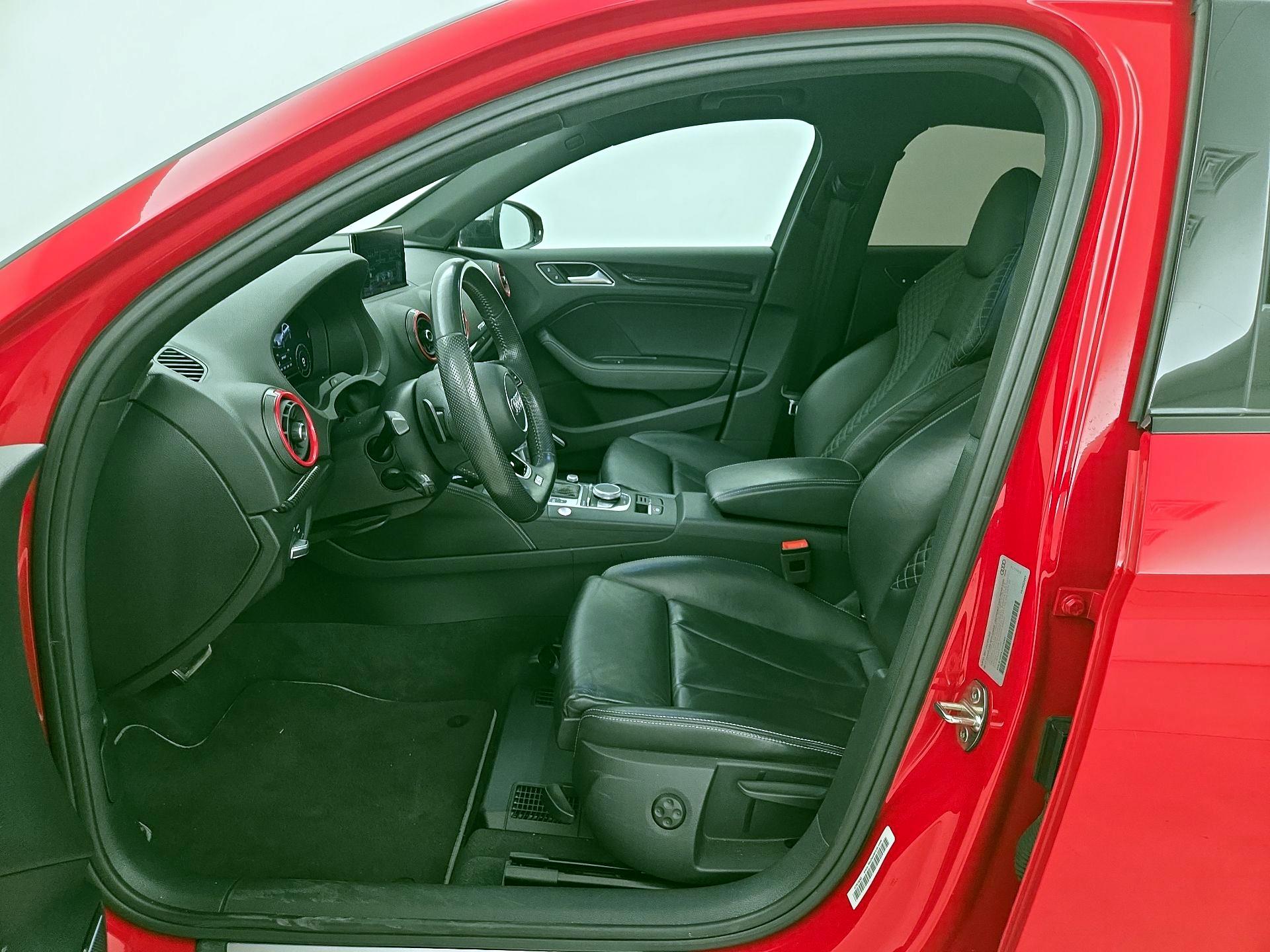 Thumbnail: 2018 Audi S3 - 11