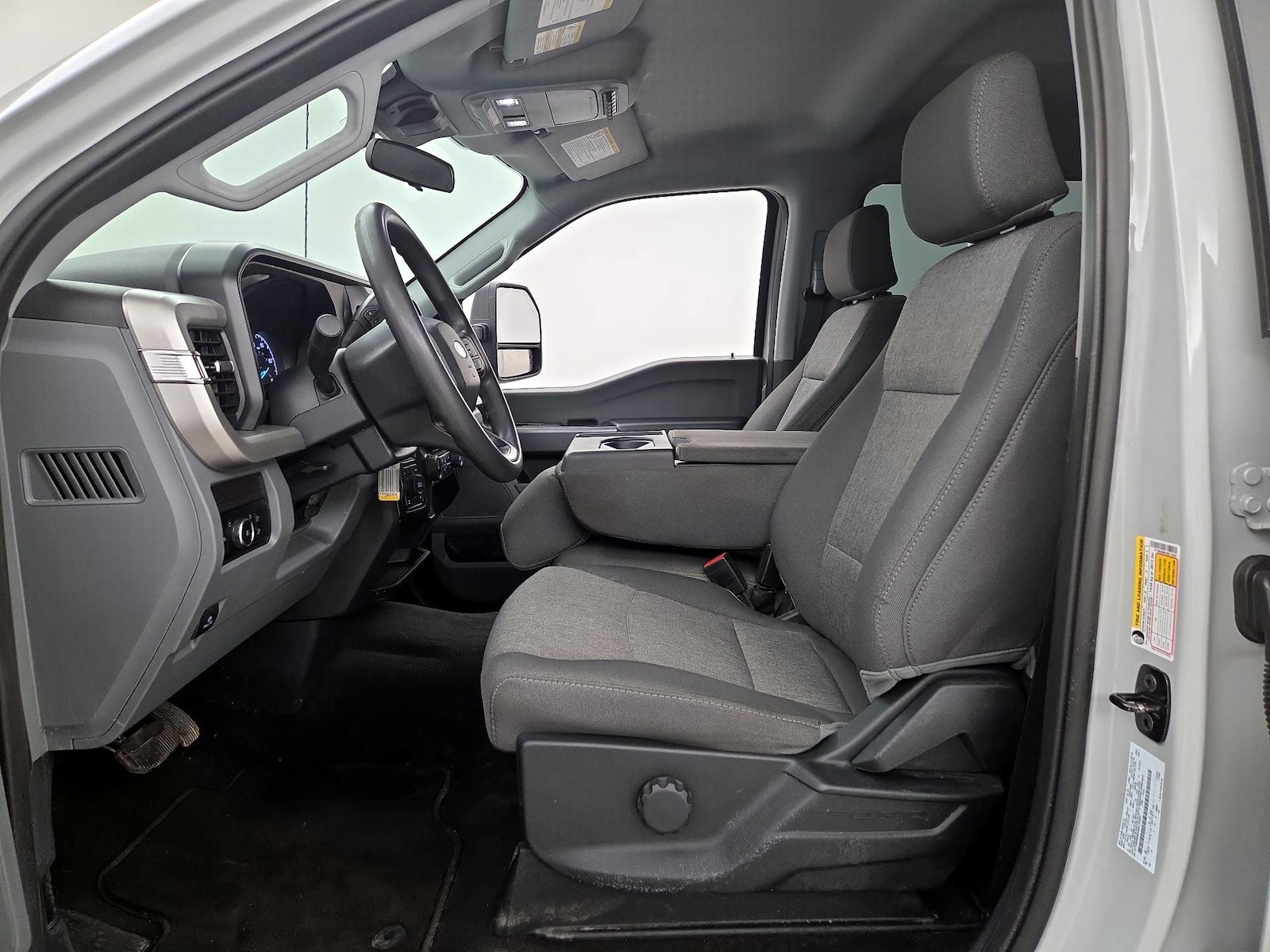 2025 Ford F-250 Super Duty XL - Photo 12