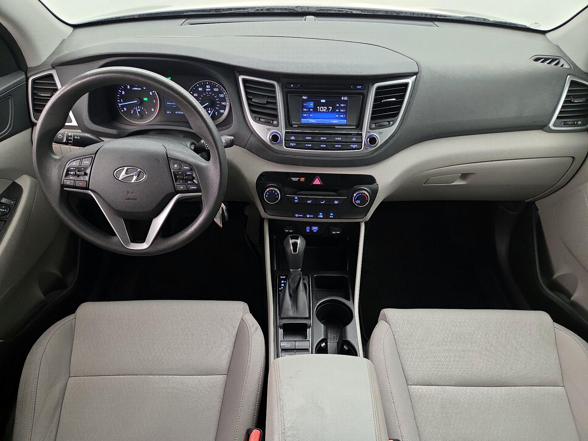 Thumbnail: 2016 Hyundai Tucson - 9