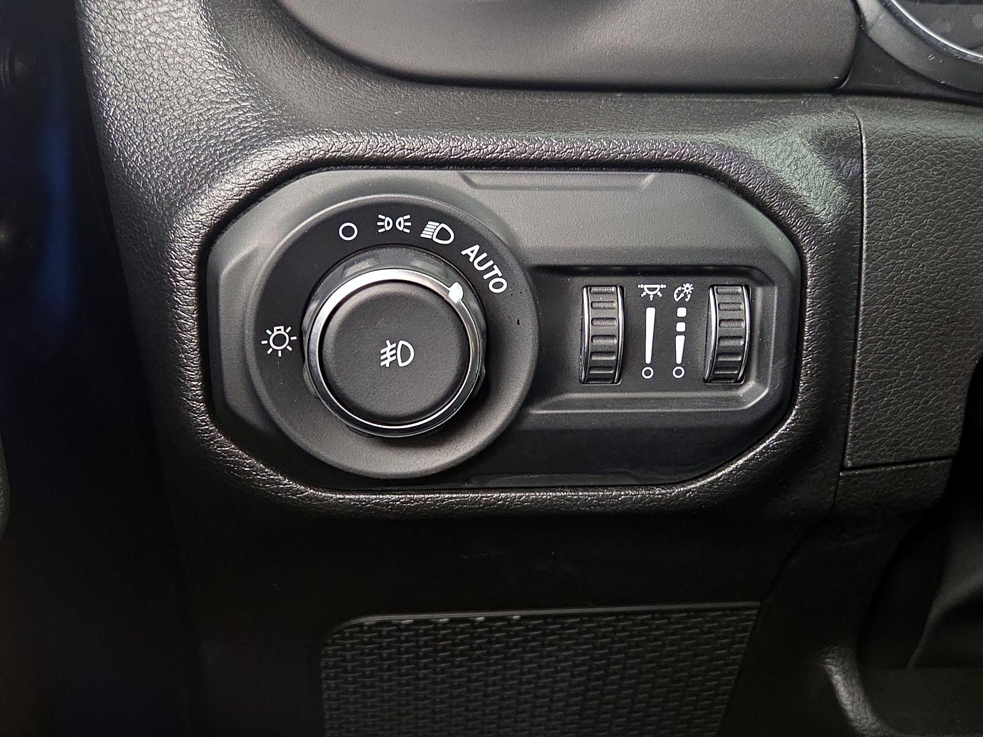 Thumbnail: 2022 Jeep Wrangler - 13