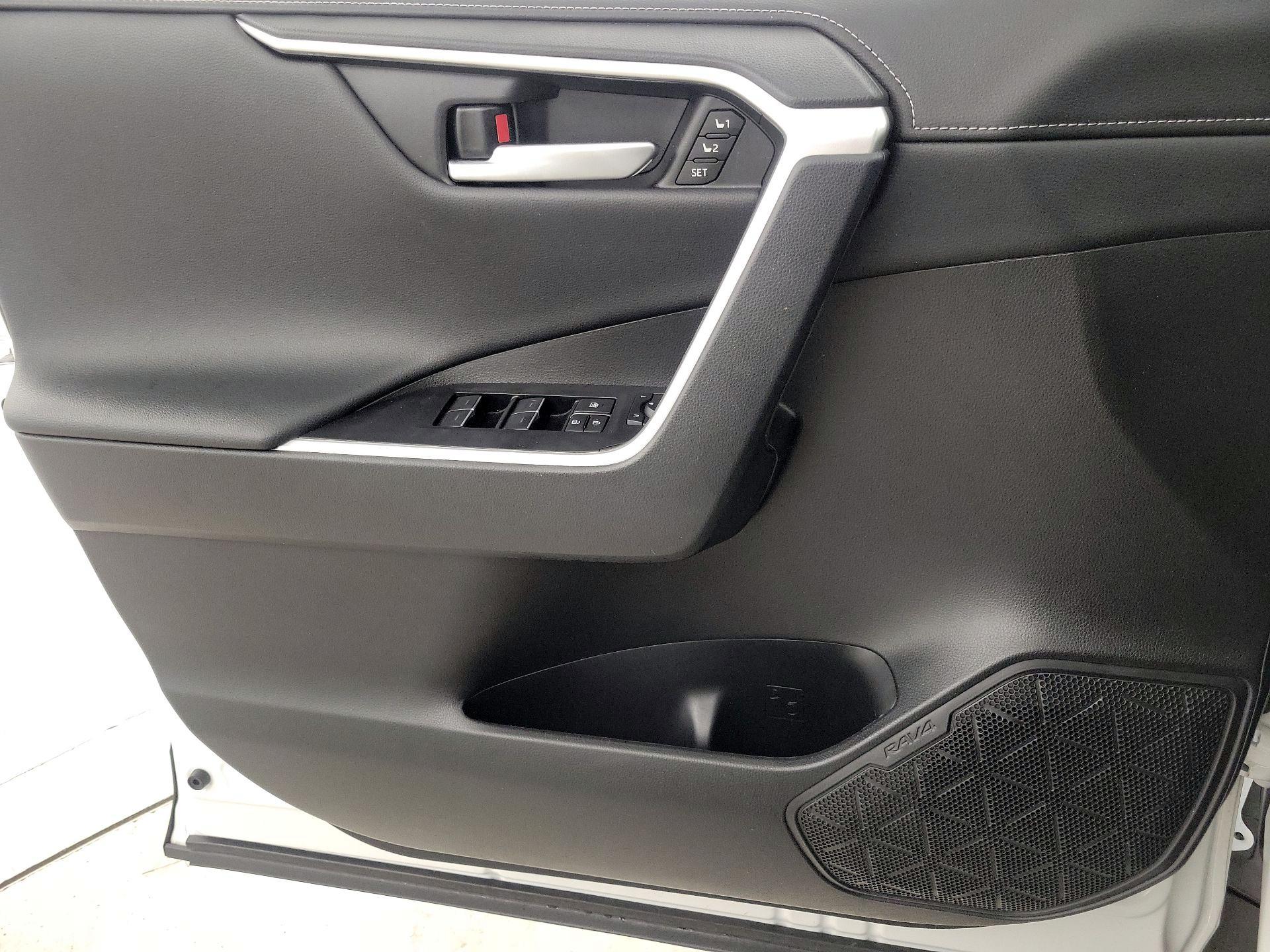 Thumbnail: 2024 Toyota RAV4 - 12