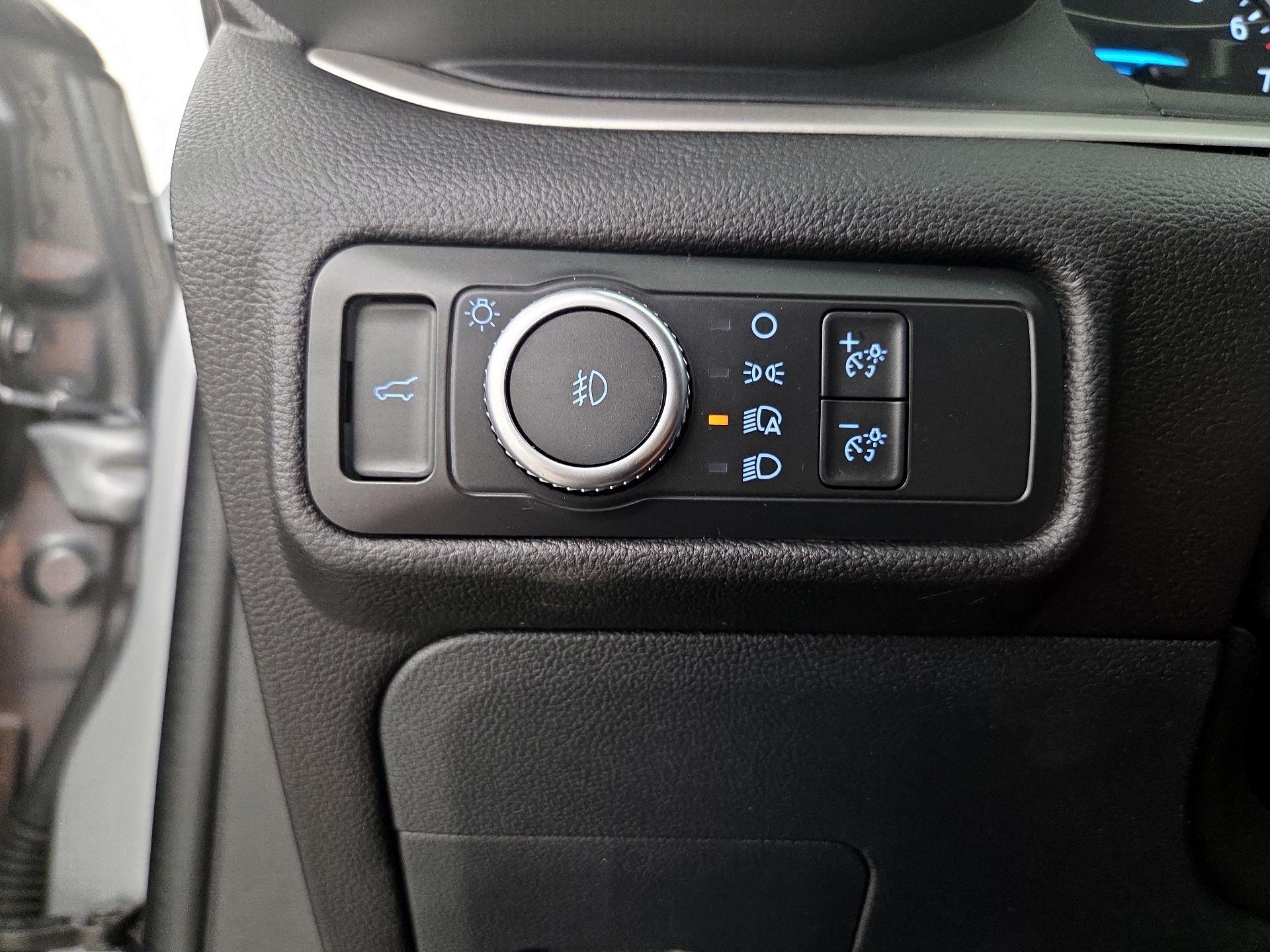 Thumbnail: 2022 Ford Explorer - 13