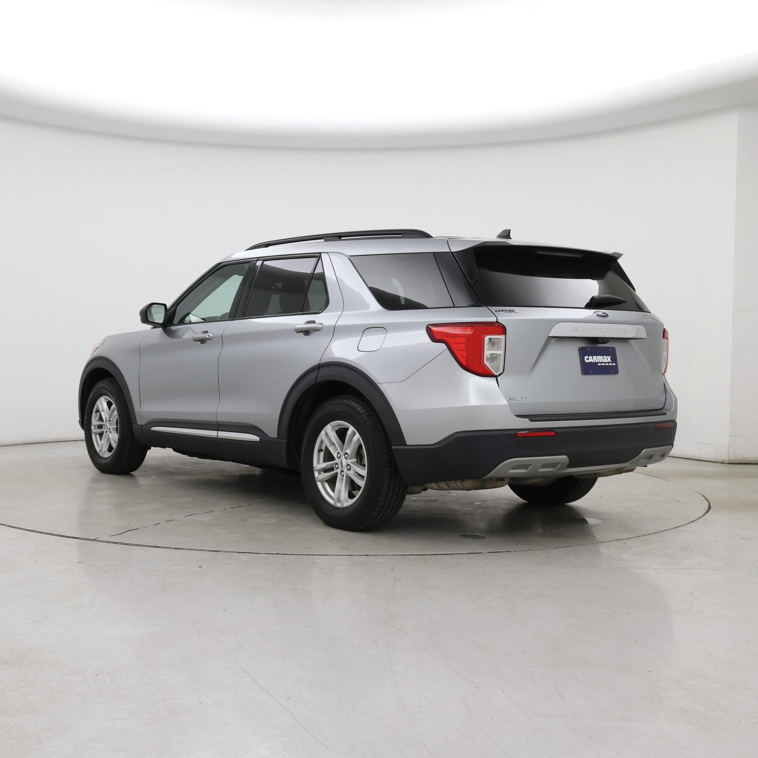 Thumbnail: 2022 Ford Explorer - 2