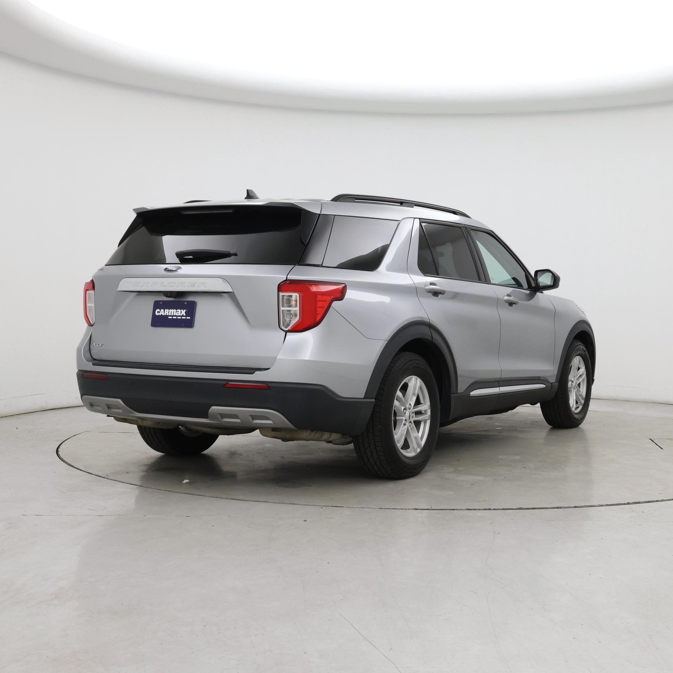 Thumbnail: 2022 Ford Explorer - 8