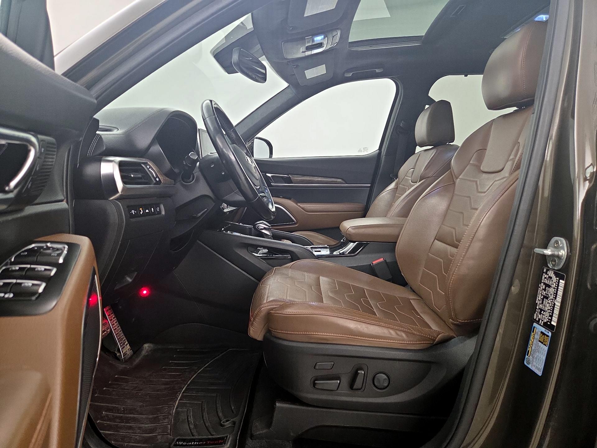 Thumbnail: 2020 Kia Telluride - 11