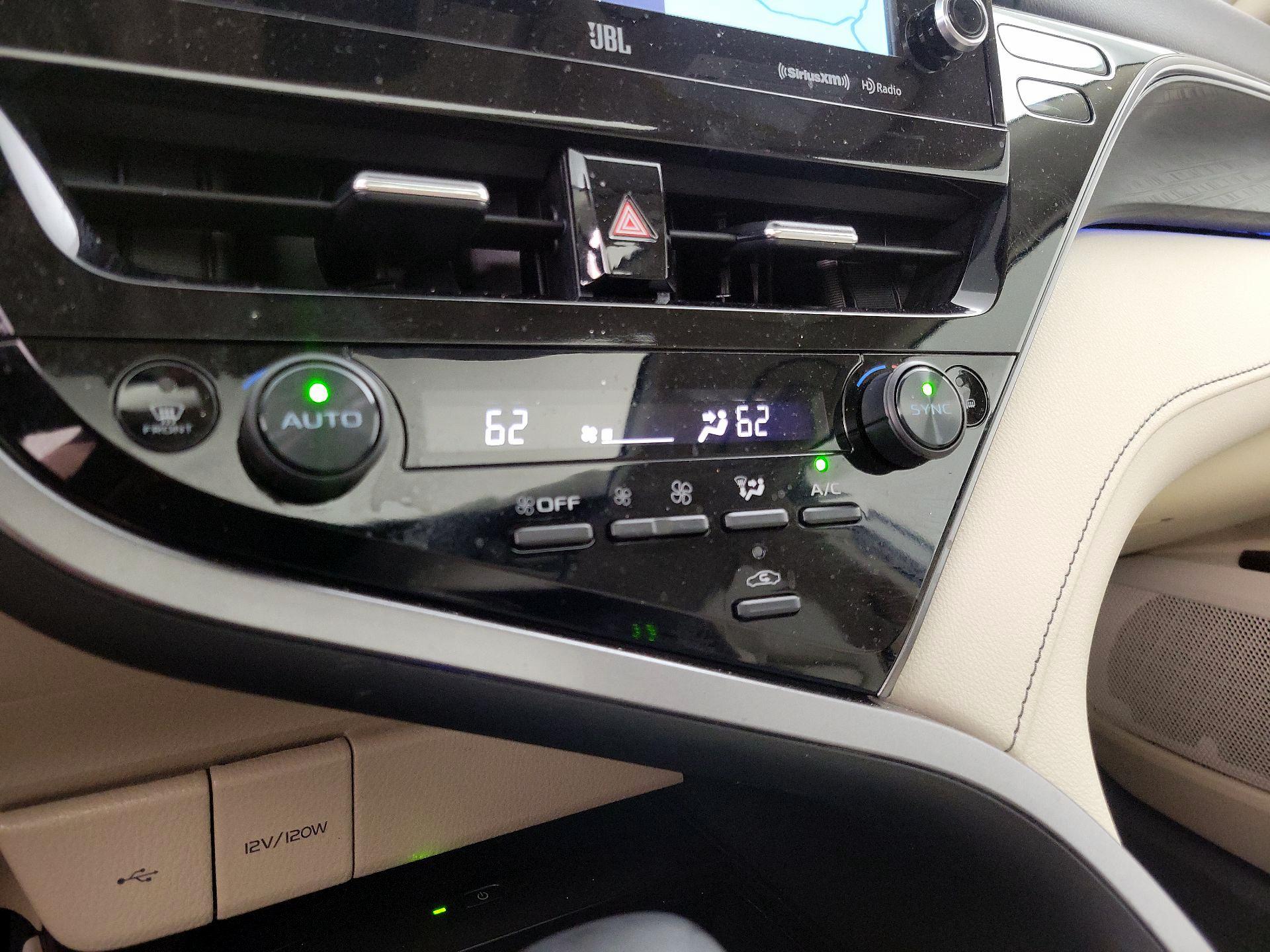 Thumbnail: 2023 Toyota Camry - 17