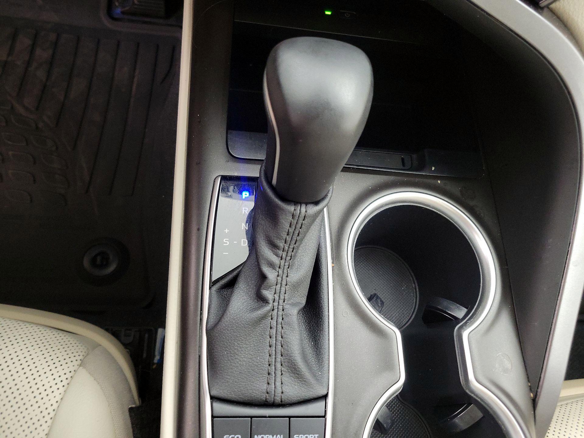 Thumbnail: 2023 Toyota Camry - 18