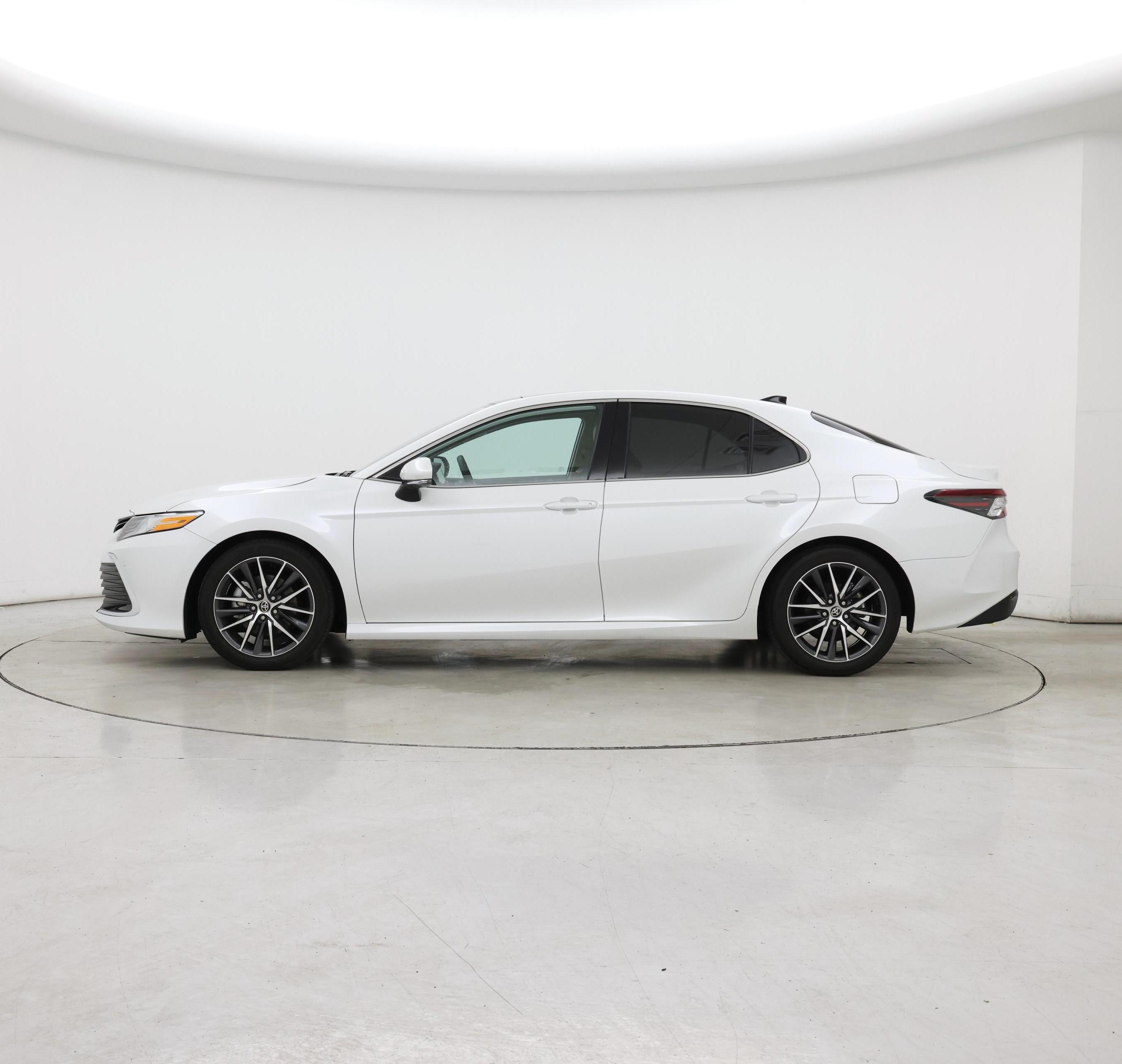 Thumbnail: 2023 Toyota Camry - 3