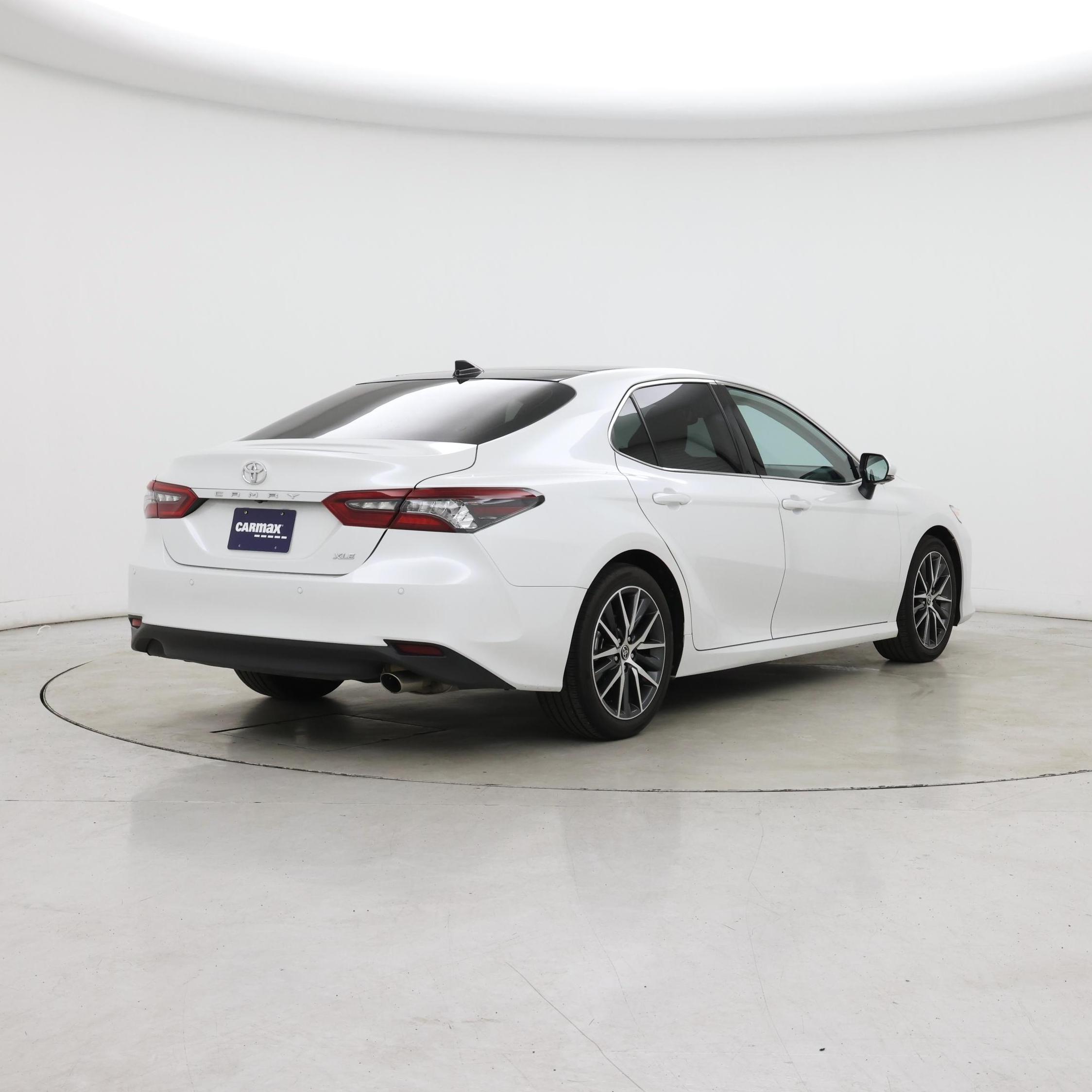 Thumbnail: 2023 Toyota Camry - 8