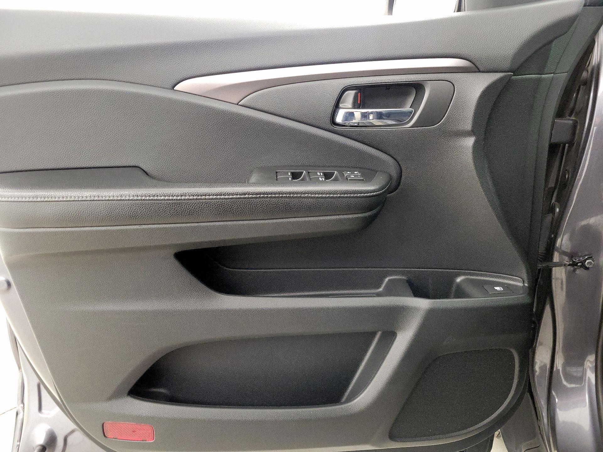 Thumbnail: 2018 Honda Ridgeline - 12