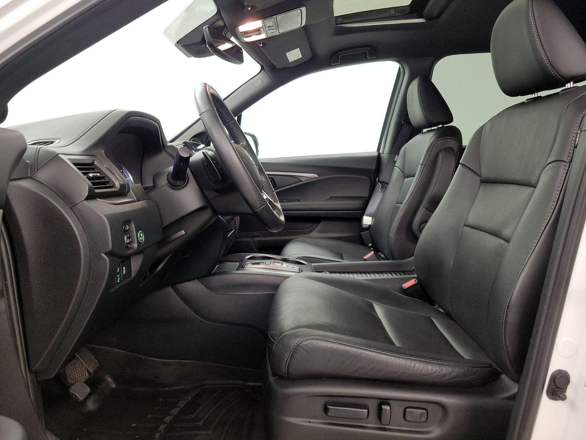 Thumbnail: 2023 Honda Passport - 11