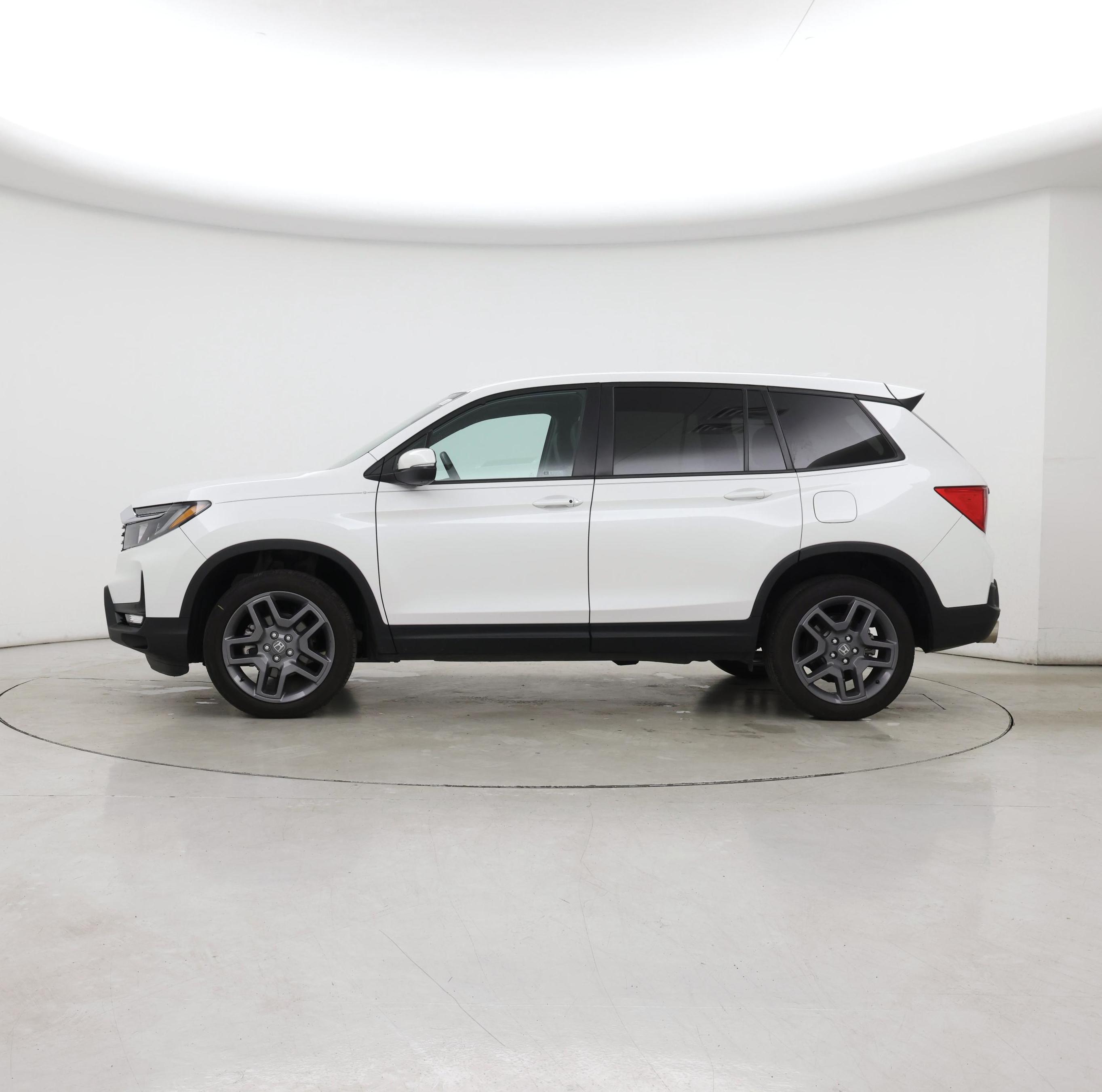 Thumbnail: 2023 Honda Passport - 3