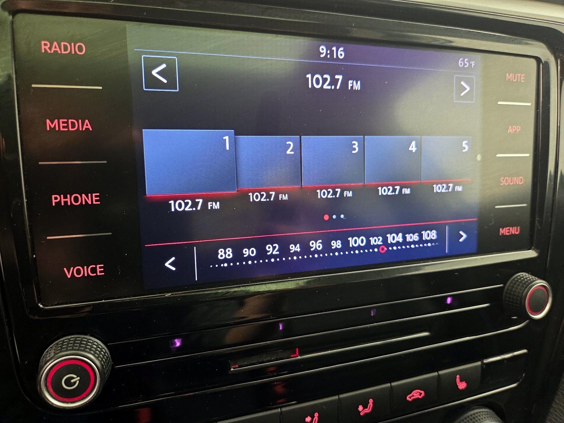 Thumbnail: 2021 Volkswagen Passat - 15