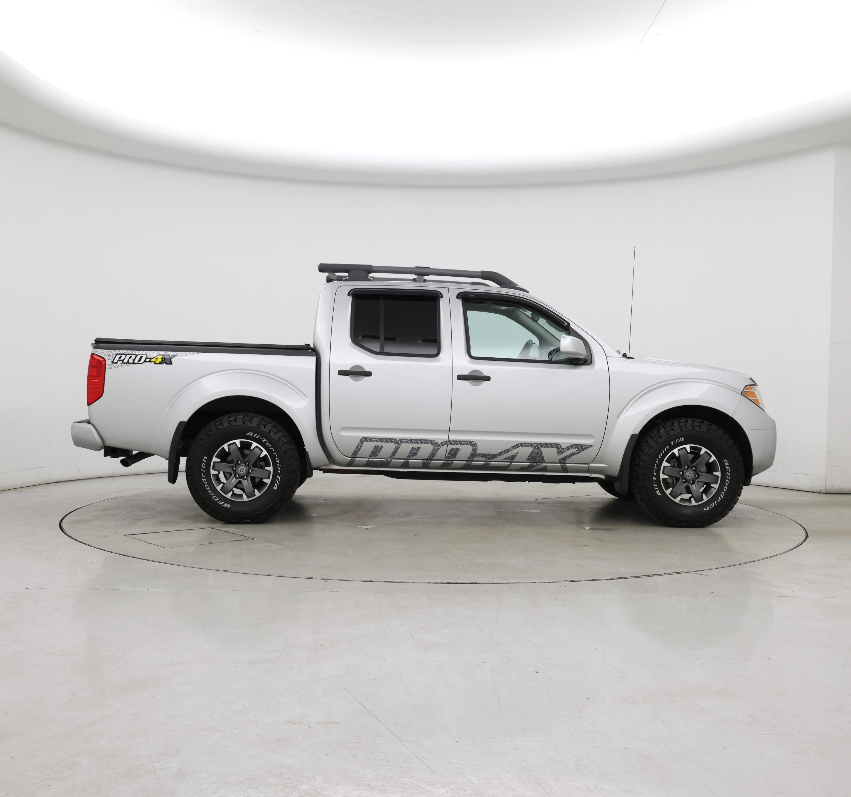 Thumbnail: 2020 Nissan Frontier - 7