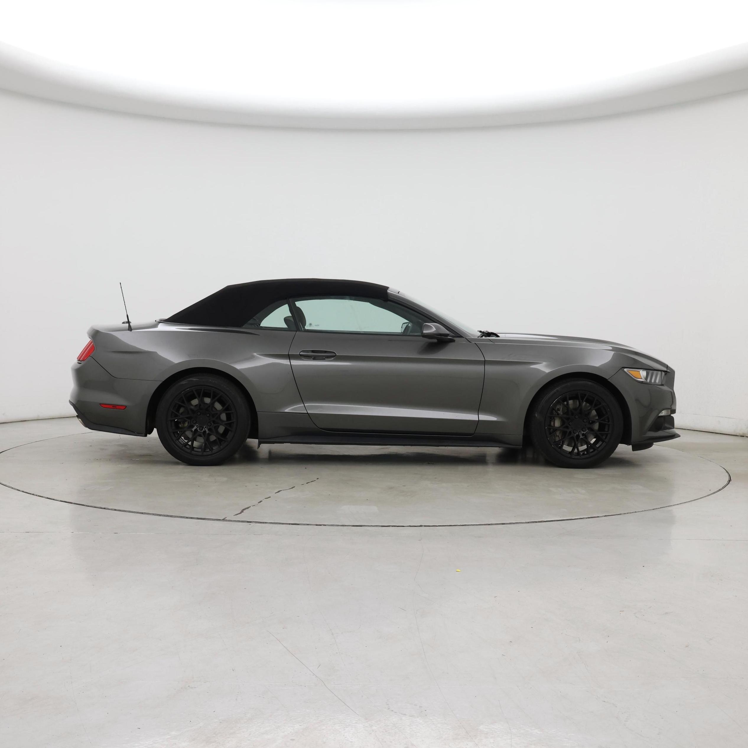 Thumbnail: 2015 Ford Mustang - 7