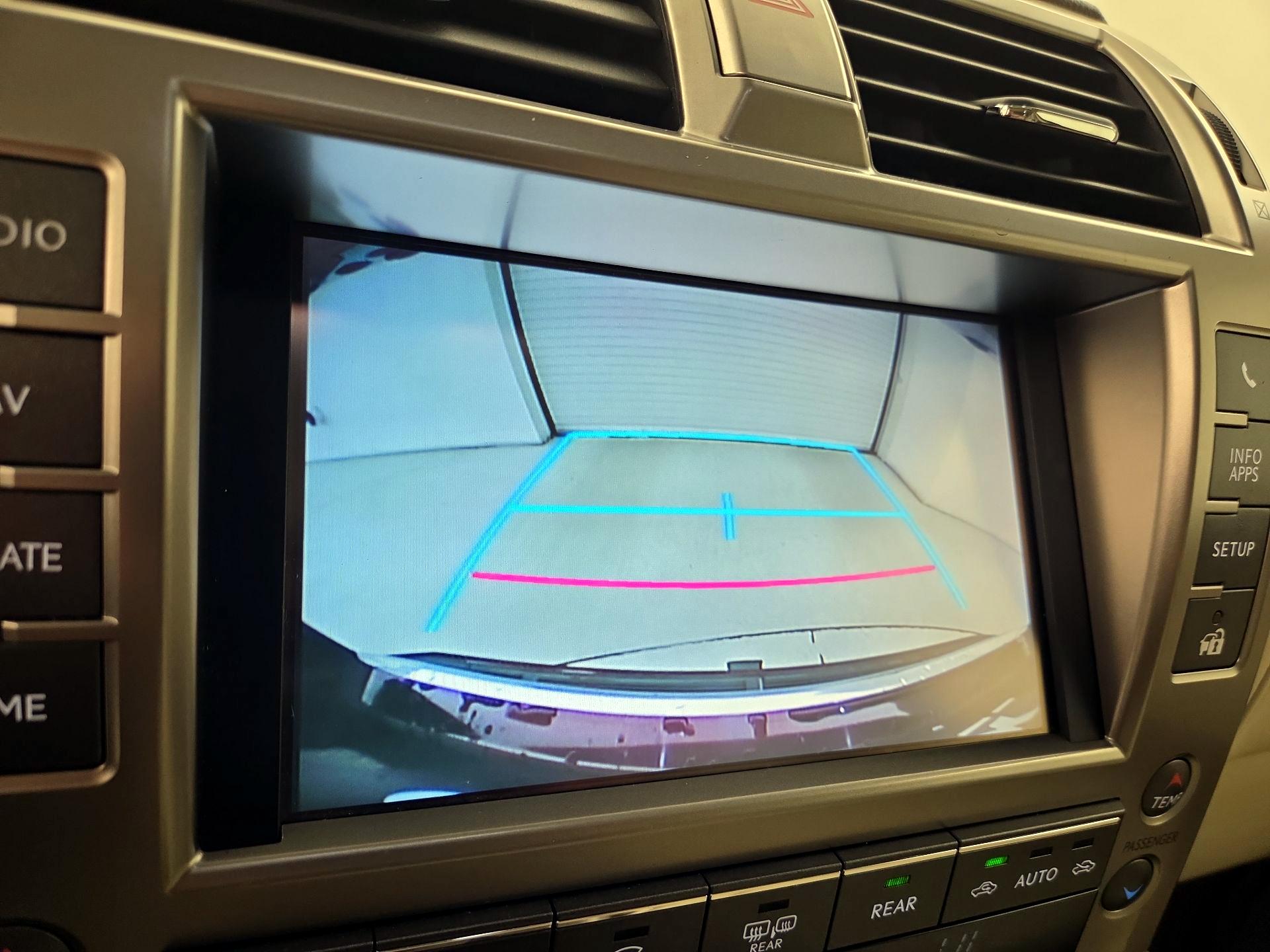 Thumbnail: 2015 Lexus GX - 15