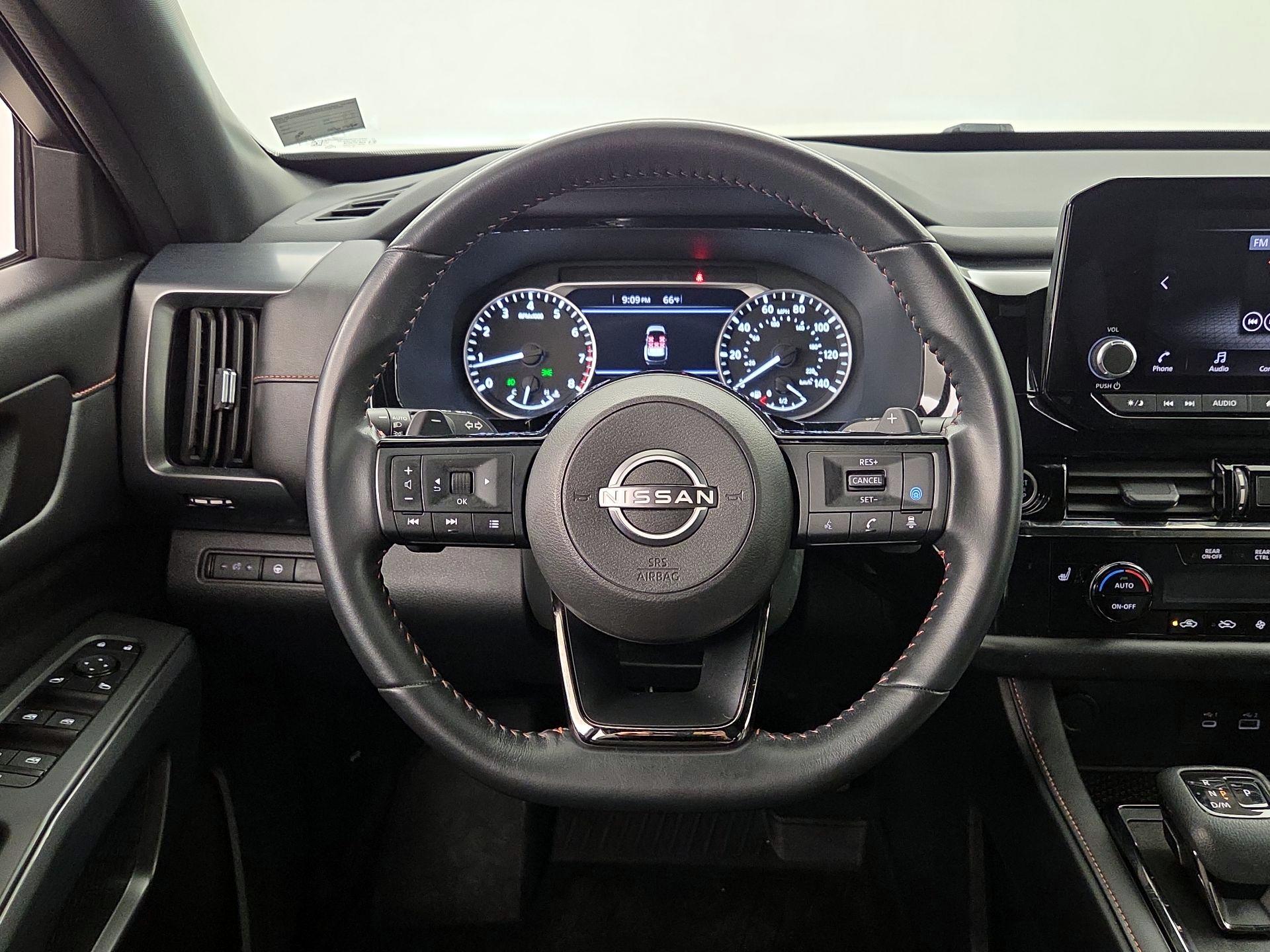 Thumbnail: 2023 Nissan Pathfinder - 10
